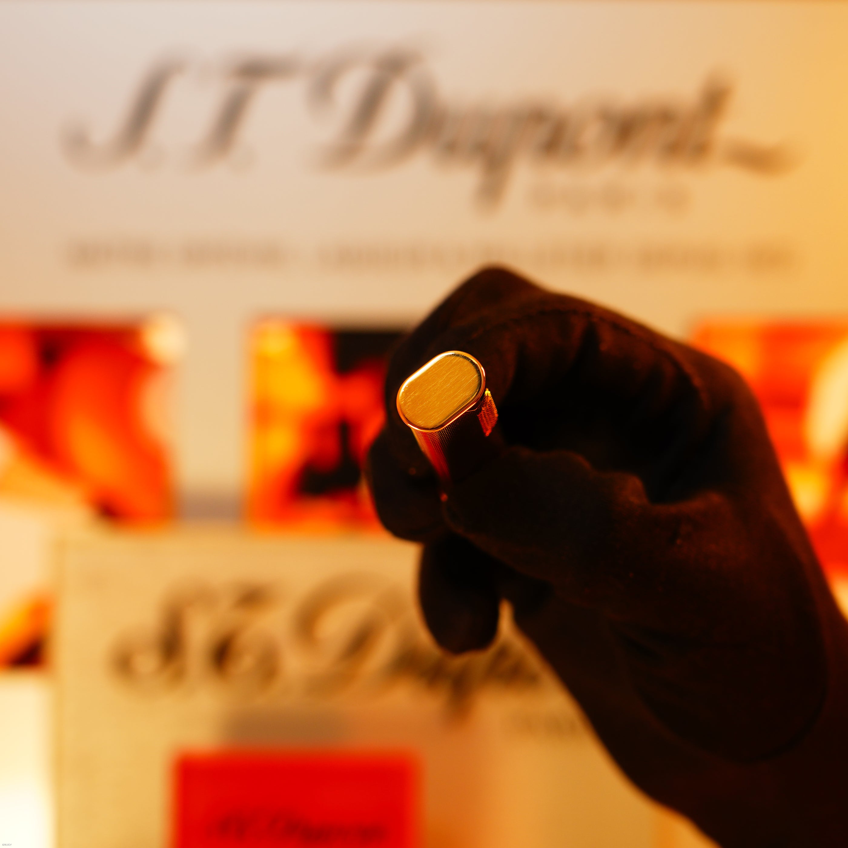 Vintage 1960 Dunhill Dress Lighter – Heavy 24K Gold‑Plated “Barley Pattern”, New Old Stock Full Set from London’s Golden Era