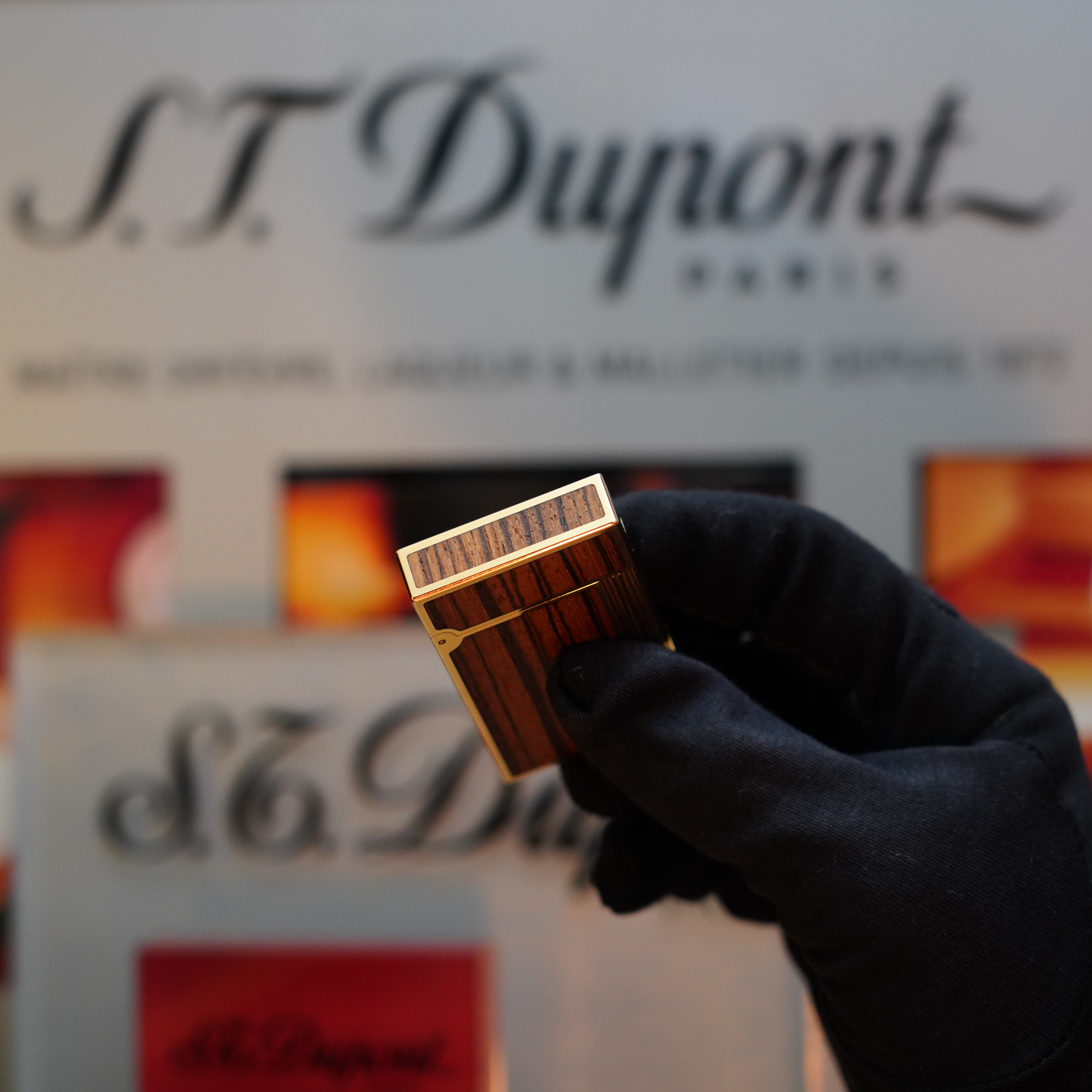 Vintage 1989 S.T. Dupont Ligne 2 Real Wood Macassar Ebony Lighter