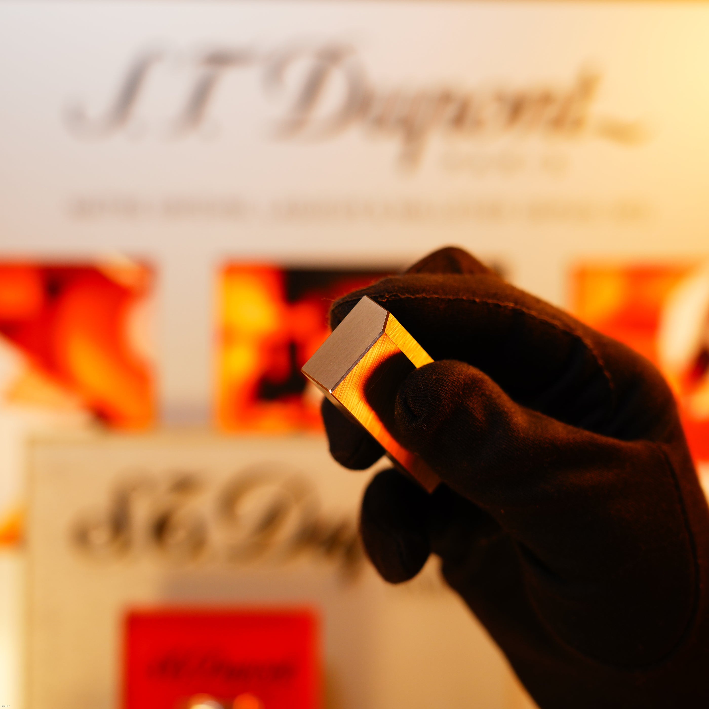 Vintage 1980 Cartier Mini “Pentagon” Lighter – Brushed Heavy Platinum Finish, New Old Stock Condition, Rare Full Set