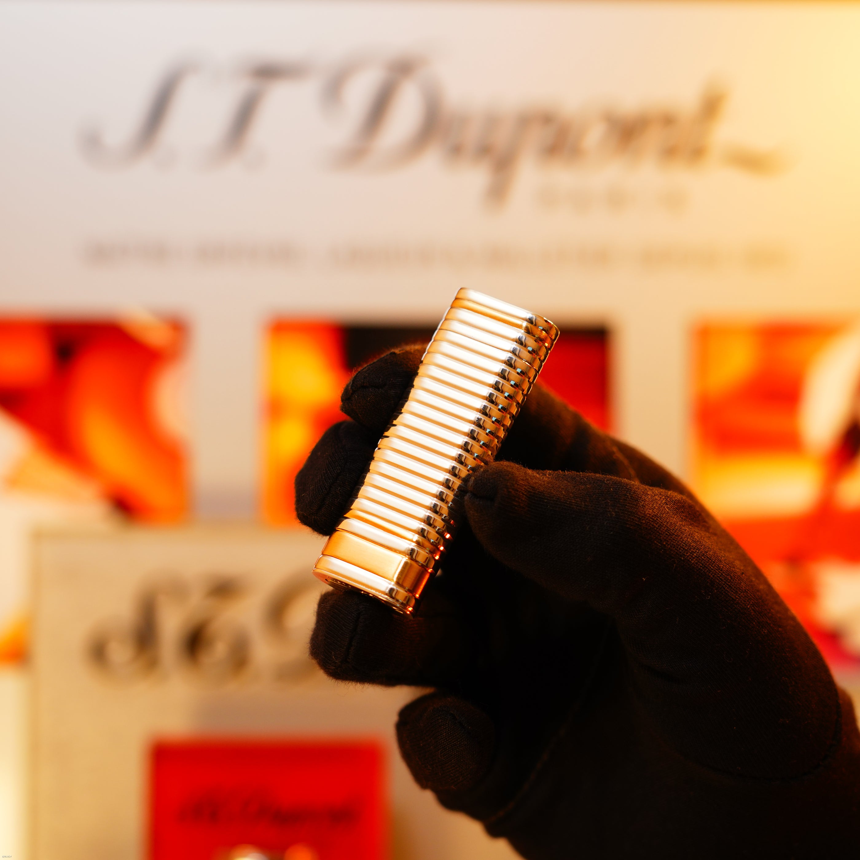 Vintage 1970 Cartier Solid 925 Silver Horizontal‑Line Lighter – Solid 18K Gold Bands, New Old Stock Museum Condition, Rare Full Set