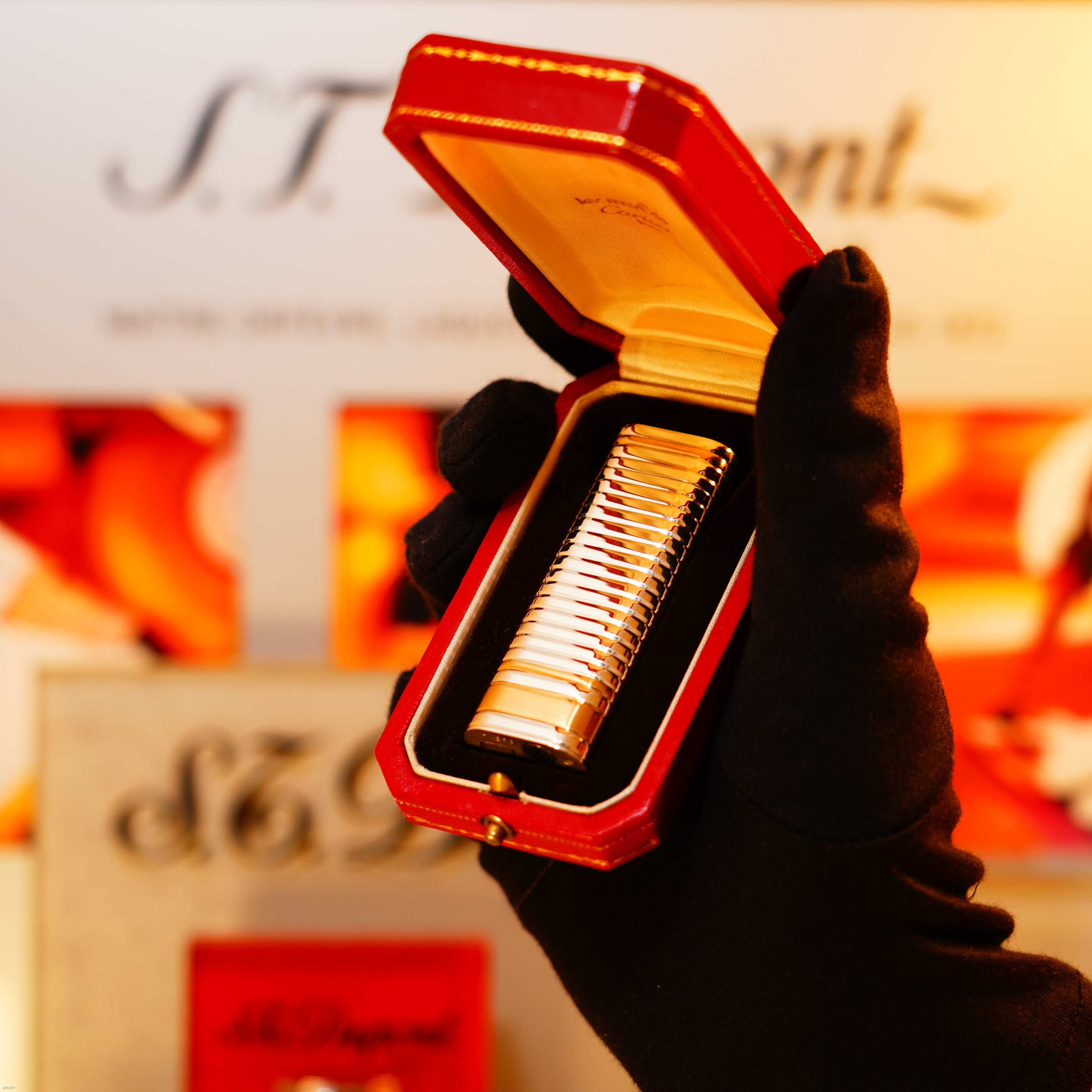 Vintage 1970 Cartier Solid 925 Silver Horizontal‑Line Lighter – Solid 18K Gold Bands, New Old Stock Museum Condition, Rare Full Set