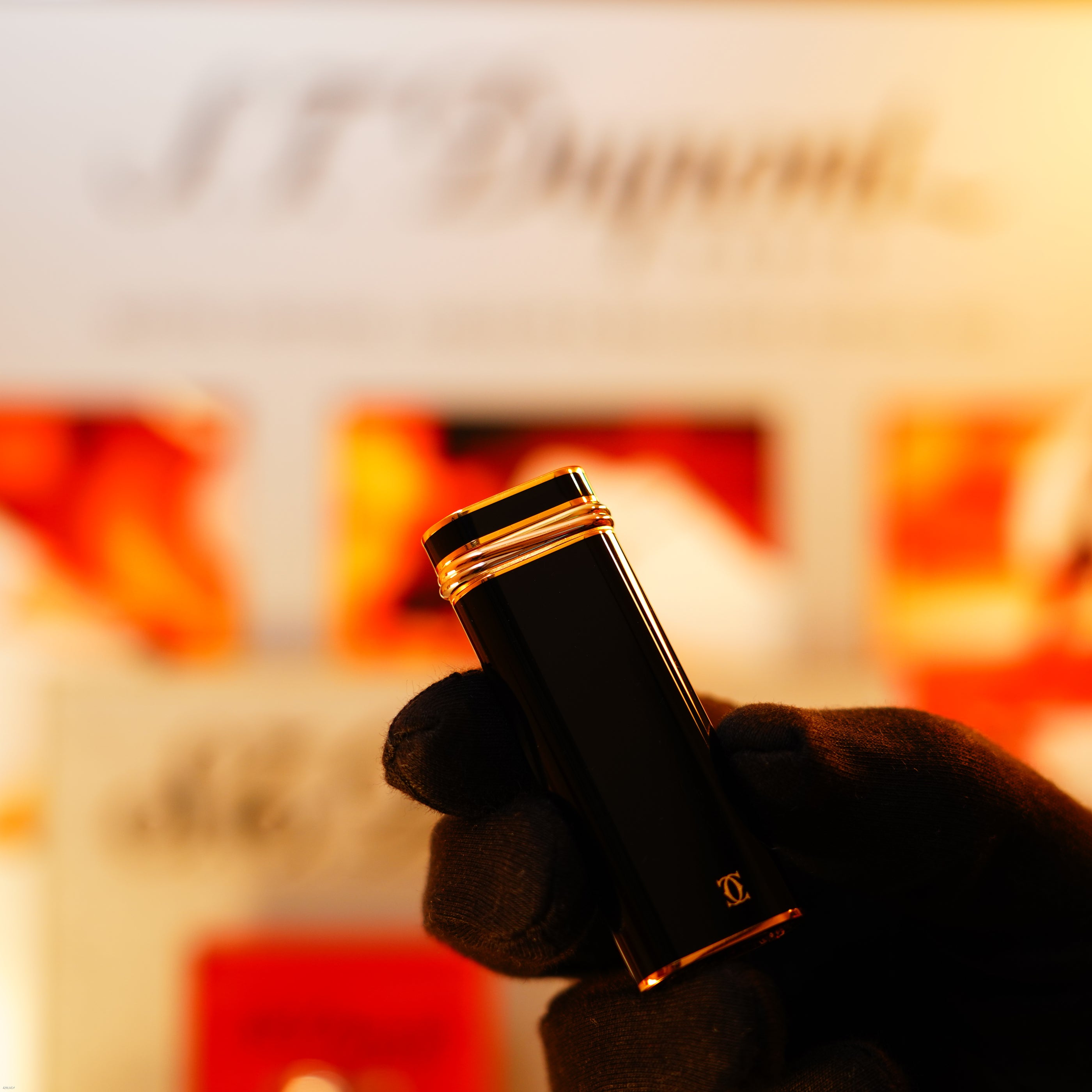 Vintage 1980 Cartier Standard Lighter – Full Black Natural Lacquer with Double‑C Logo, 24K Gold Finish & 18K Trinity Ring, Rare, Fair Condition