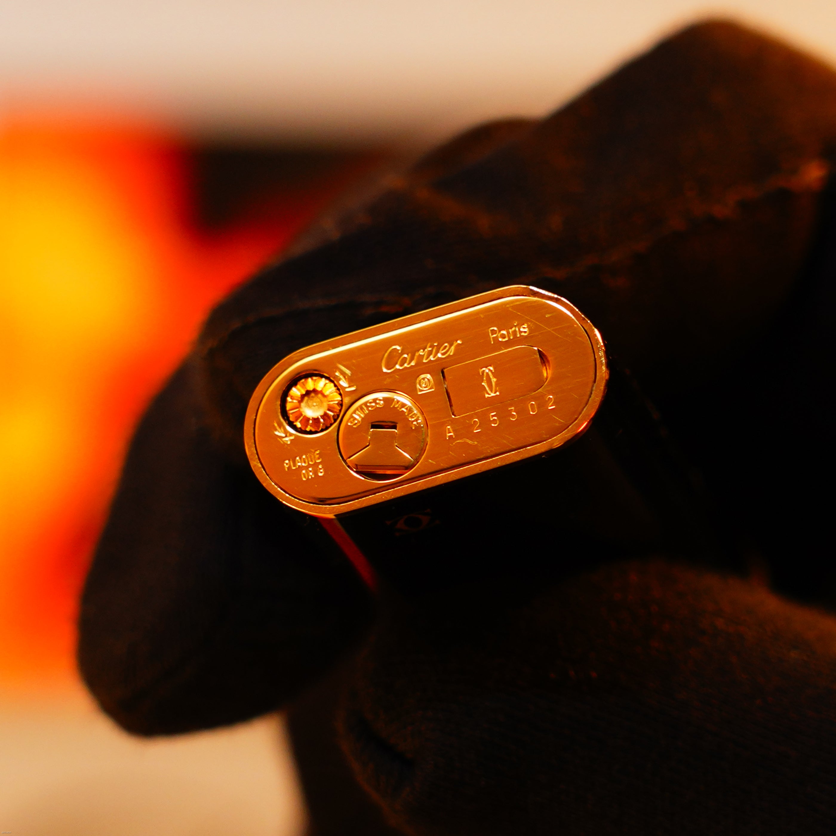 Vintage 1980 Cartier Standard Lighter – Full Black Natural Lacquer with Double‑C Logo, 24K Gold Finish & 18K Trinity Ring, Rare, Fair Condition