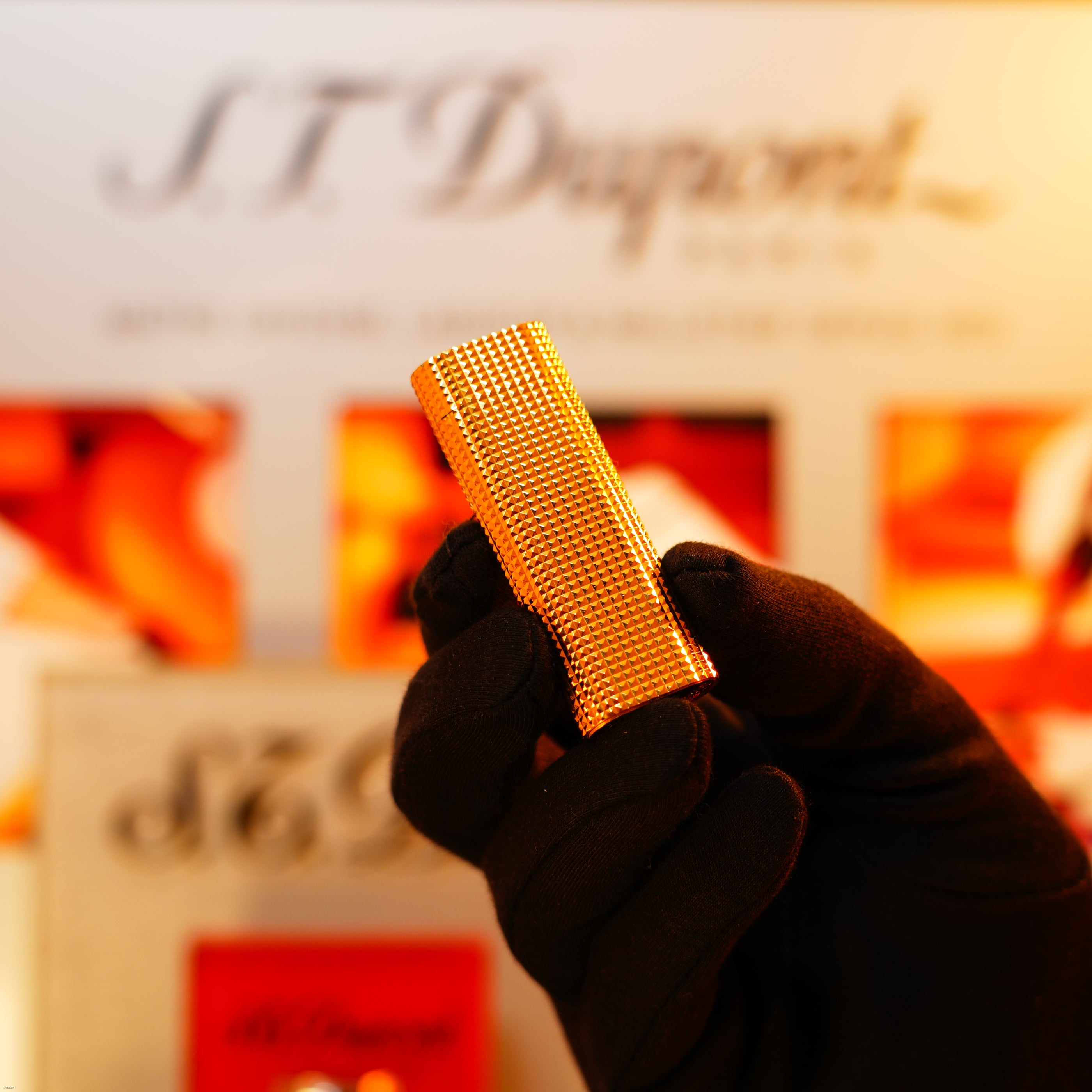 Vintage 1980 Cartier Lighter – Heavy 24K Gold Finish “Modern Diamond Pattern”, Rare Full Set with Box & Papers