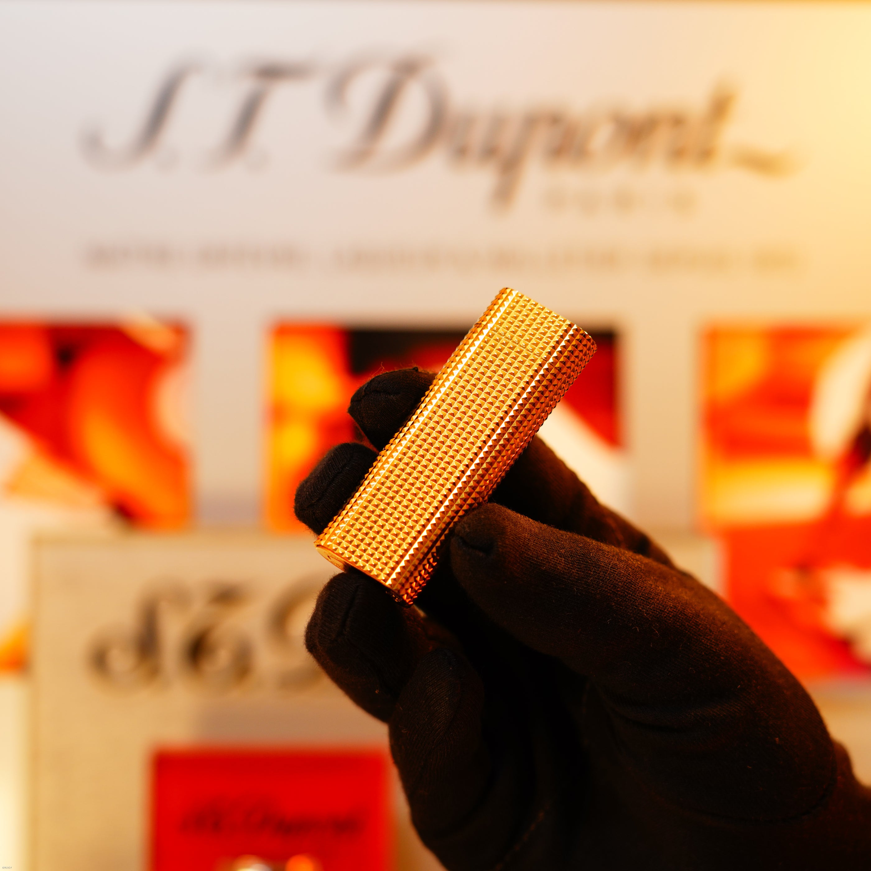 Vintage 1980 Cartier Lighter – Heavy 24K Gold Finish “Modern Diamond Pattern”, Rare Full Set with Box & Papers