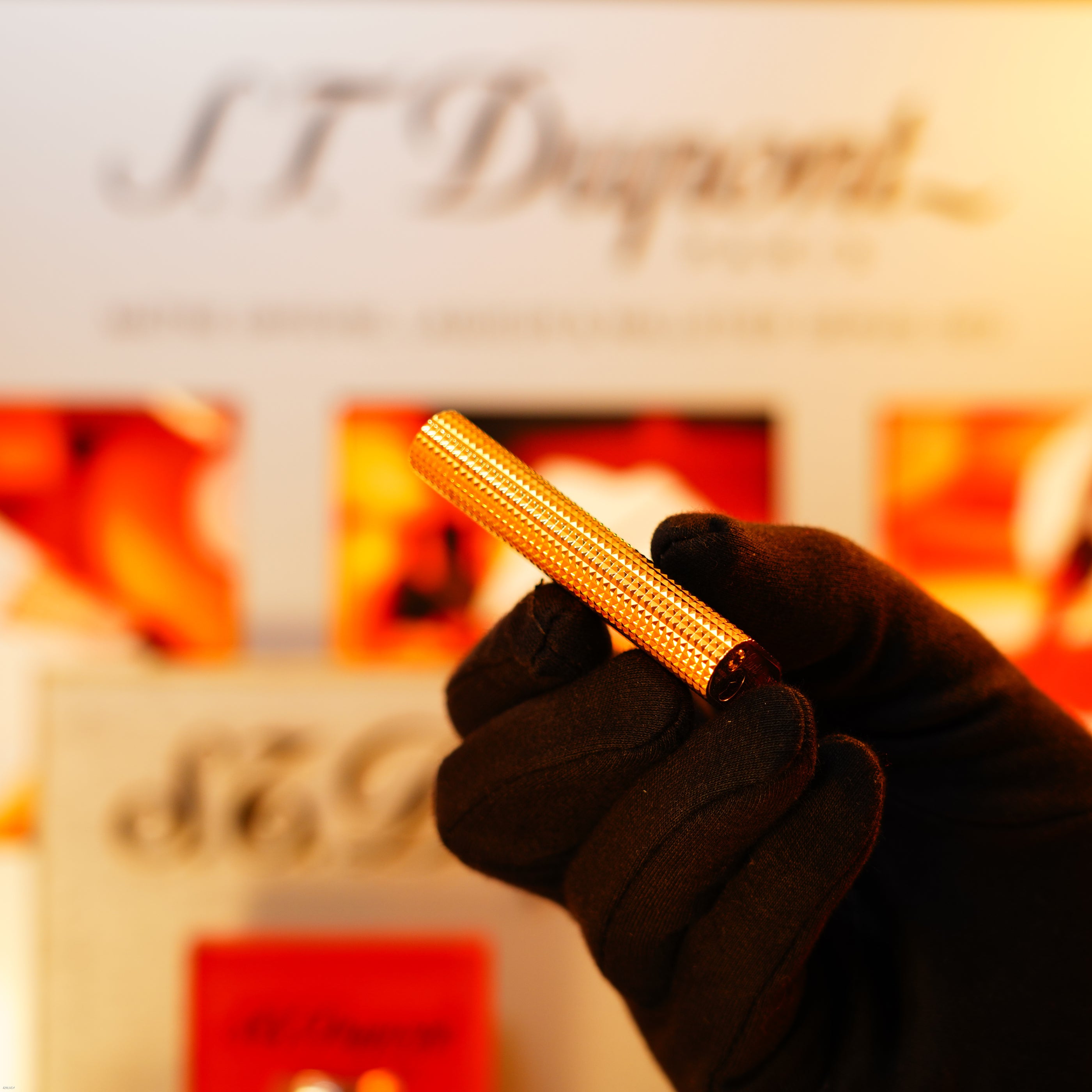 Vintage 1980 Cartier Lighter – Heavy 24K Gold Finish “Modern Diamond Pattern”, Rare Full Set with Box & Papers