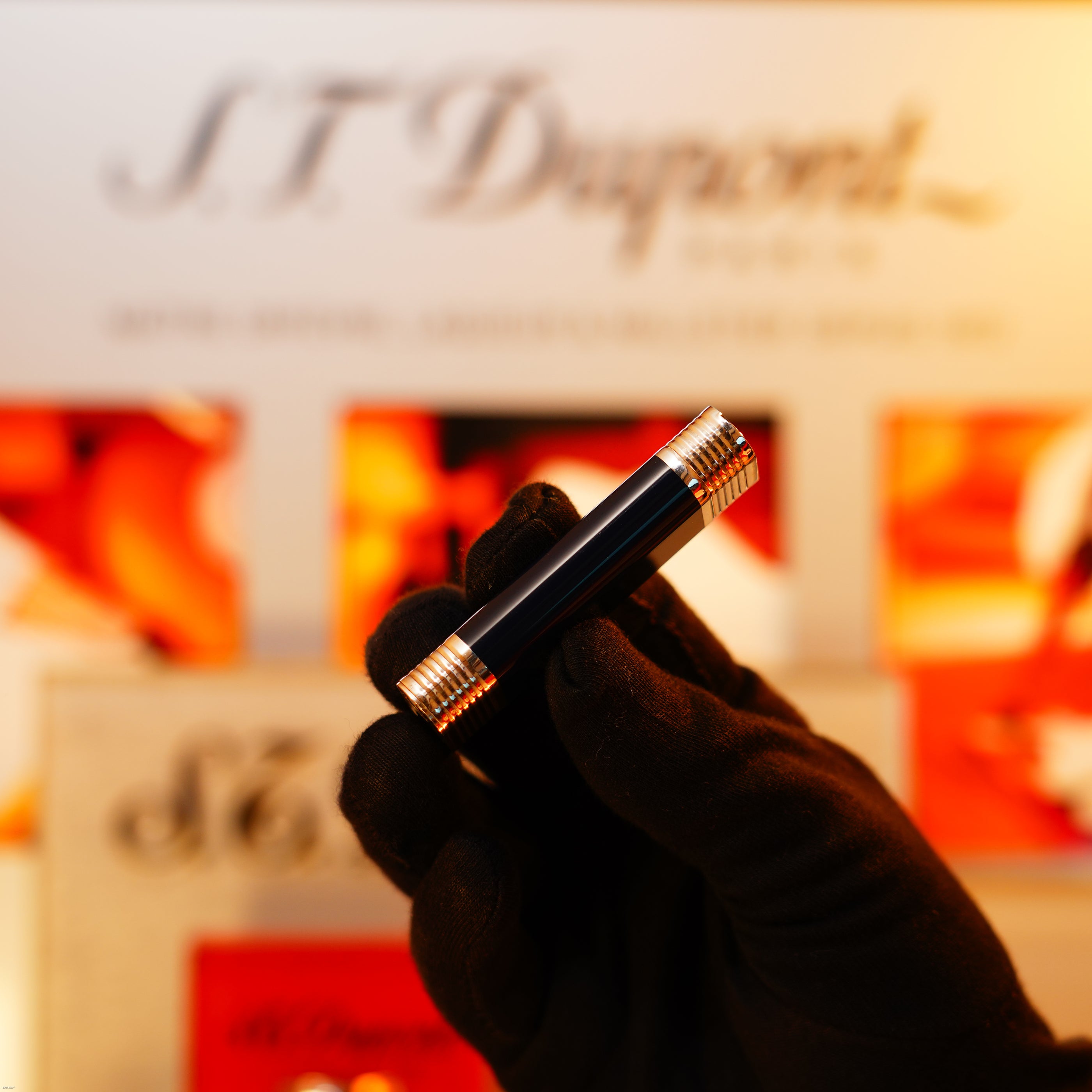 Vintage 1970 Cartier Solid 925 Silver Lighter – Natural Dark‑Blue Lacquer, Extremely Rare Early Model, Large Red Display Box & Papers, Good Condition