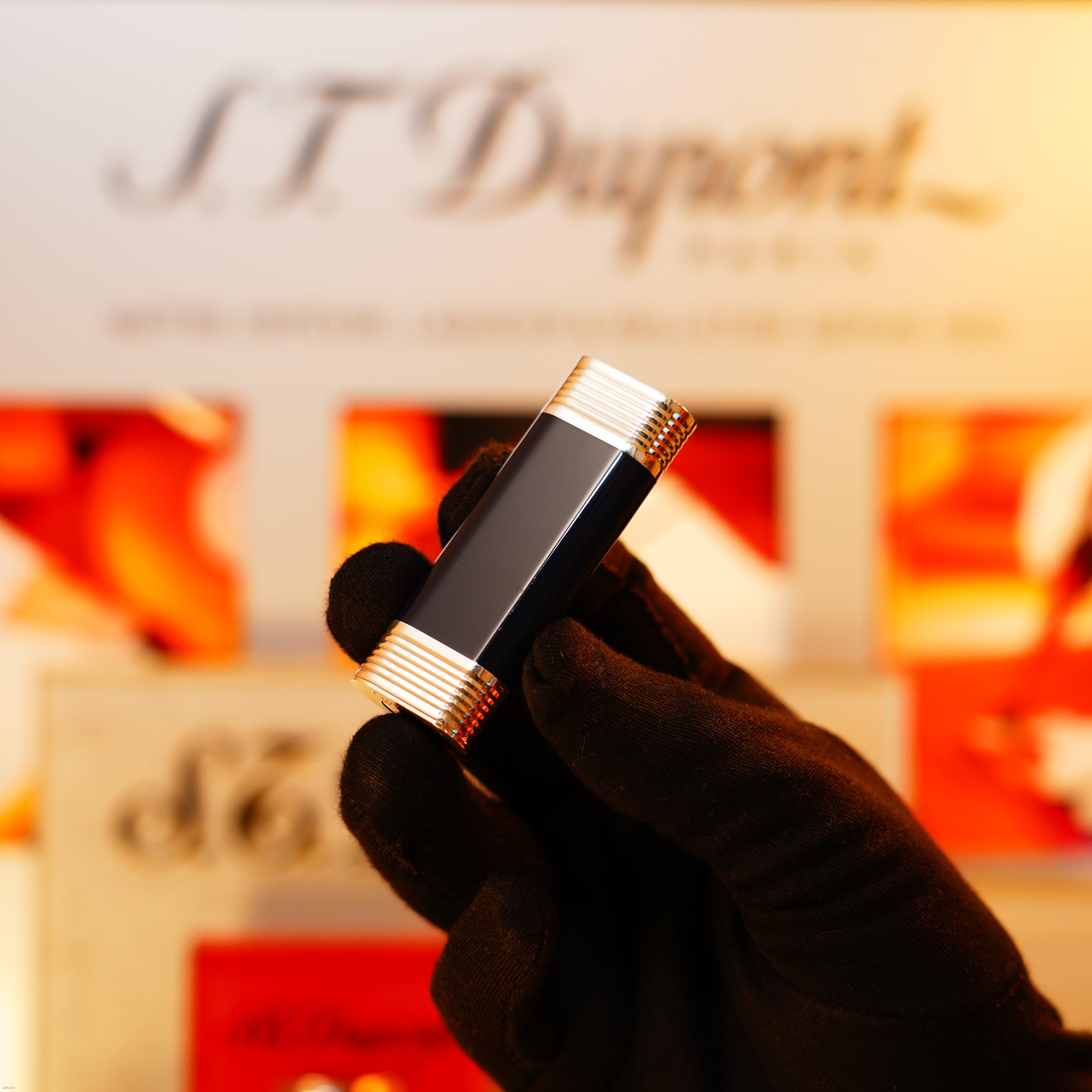 Vintage 1970 Cartier Solid 925 Silver Lighter – Natural Dark‑Blue Lacquer, Extremely Rare Early Model, Large Red Display Box & Papers, Good Condition