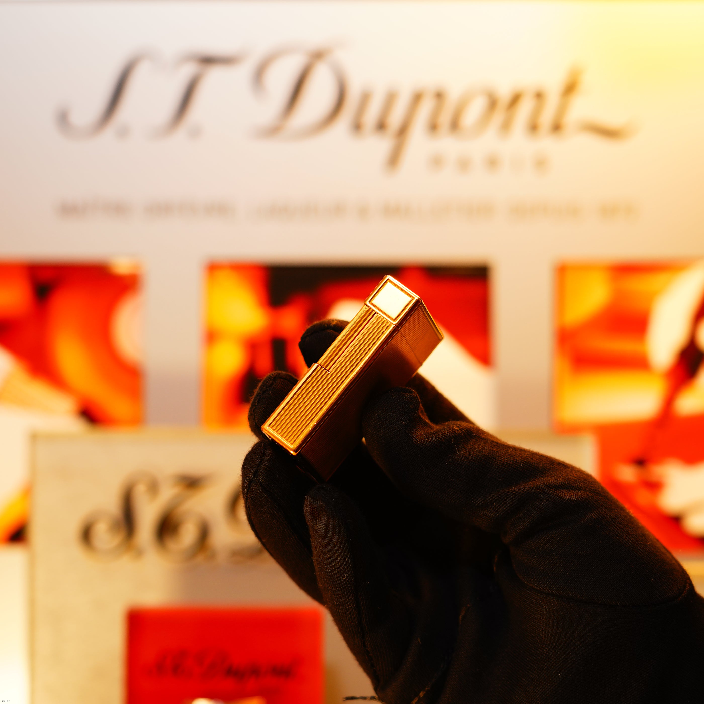 Vintage 1991 S.T. Dupont “Jubile” Limited Edition Petrol Lighter – 18K Gold-Finish Paris Series, Limited to 1500 Worldwide