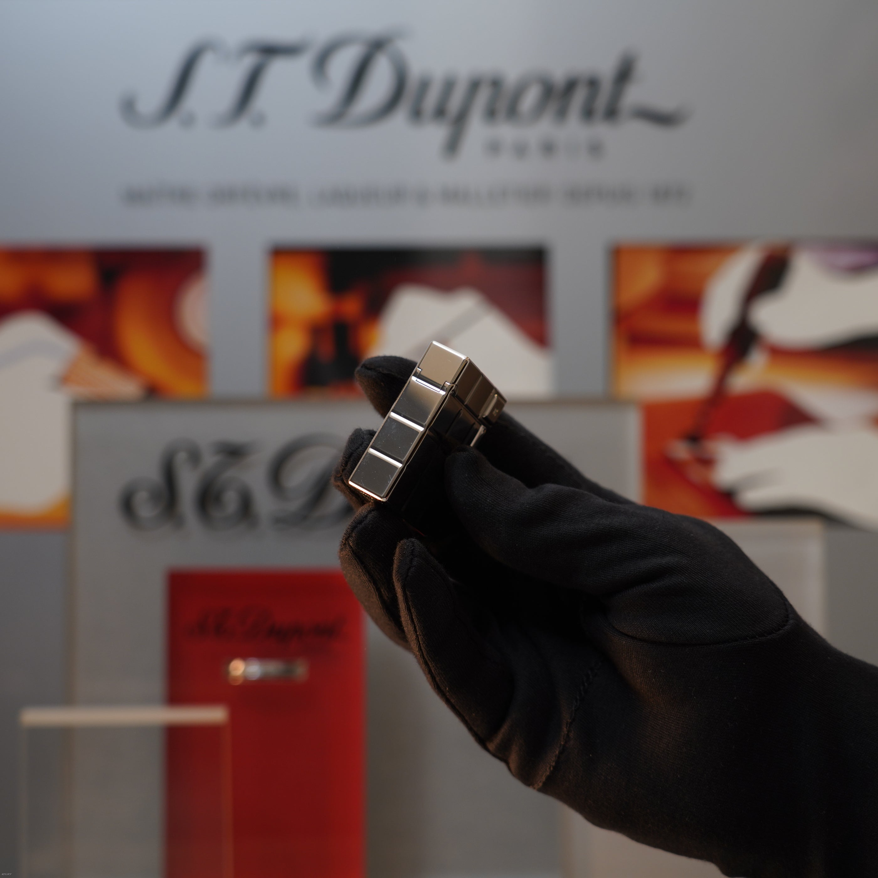 Vintage 2001 S.T. Dupont Limited Edition Platinum Natural Diamond 60 Years Anniversary Ligne 1 Lighter