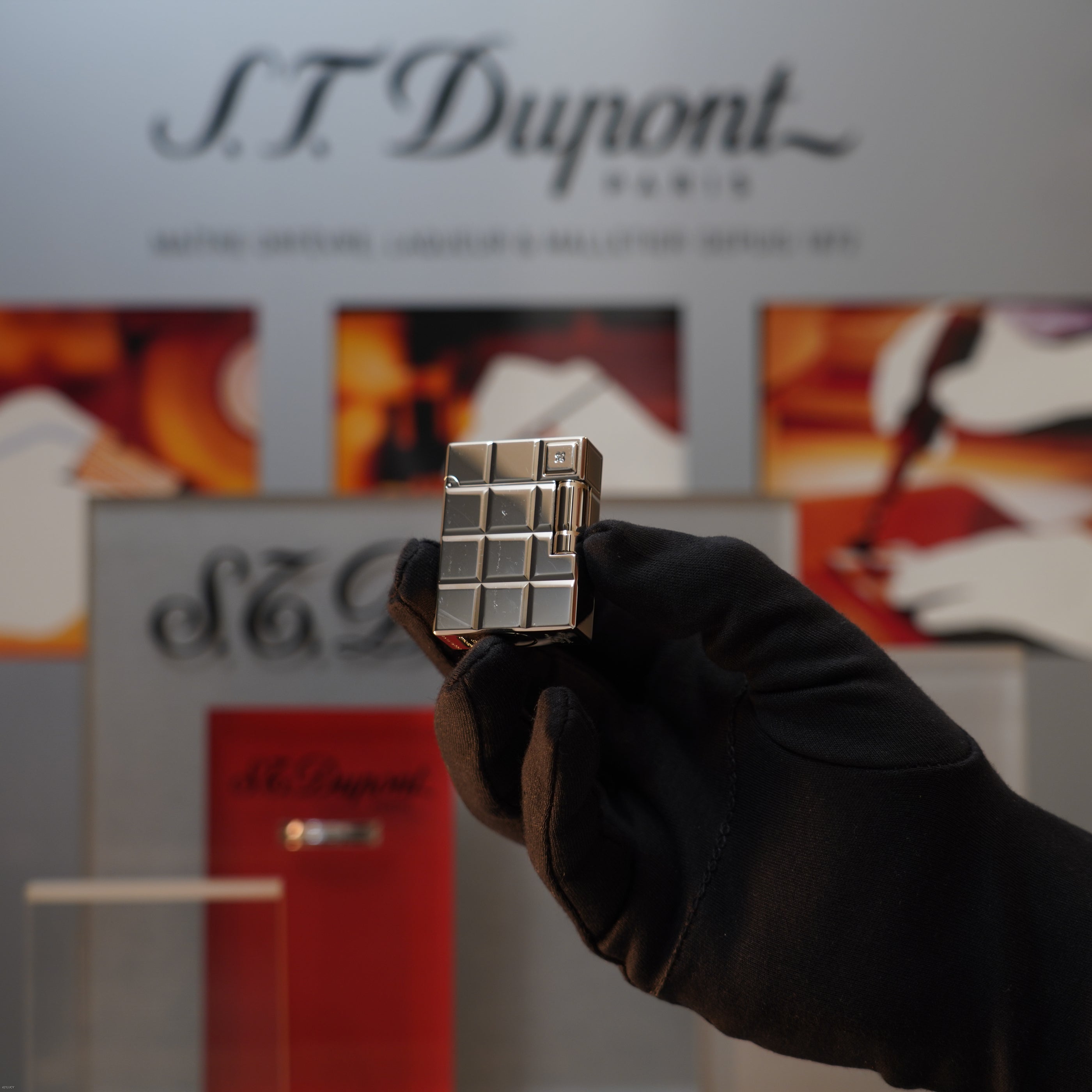 Vintage 2001 S.T. Dupont Limited Edition Platinum Natural Diamond 60 Years Anniversary Ligne 1 Lighter