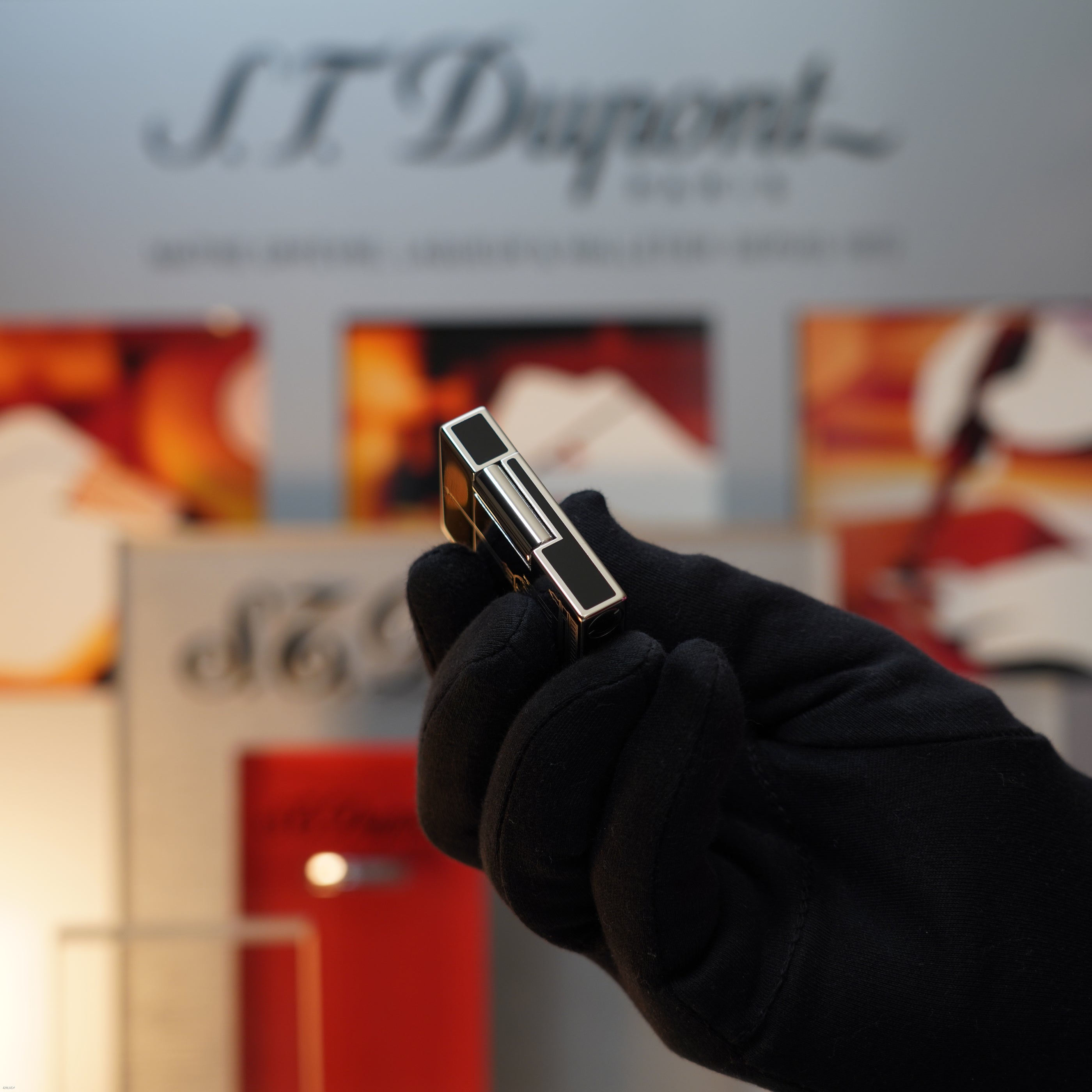 Vintage 2003 S.T. Dupont Small Ligne 2 “Saint Petersburg” Limited Edition Only 300 Made Platinum small Ligne 2 Lighter Clink Sound