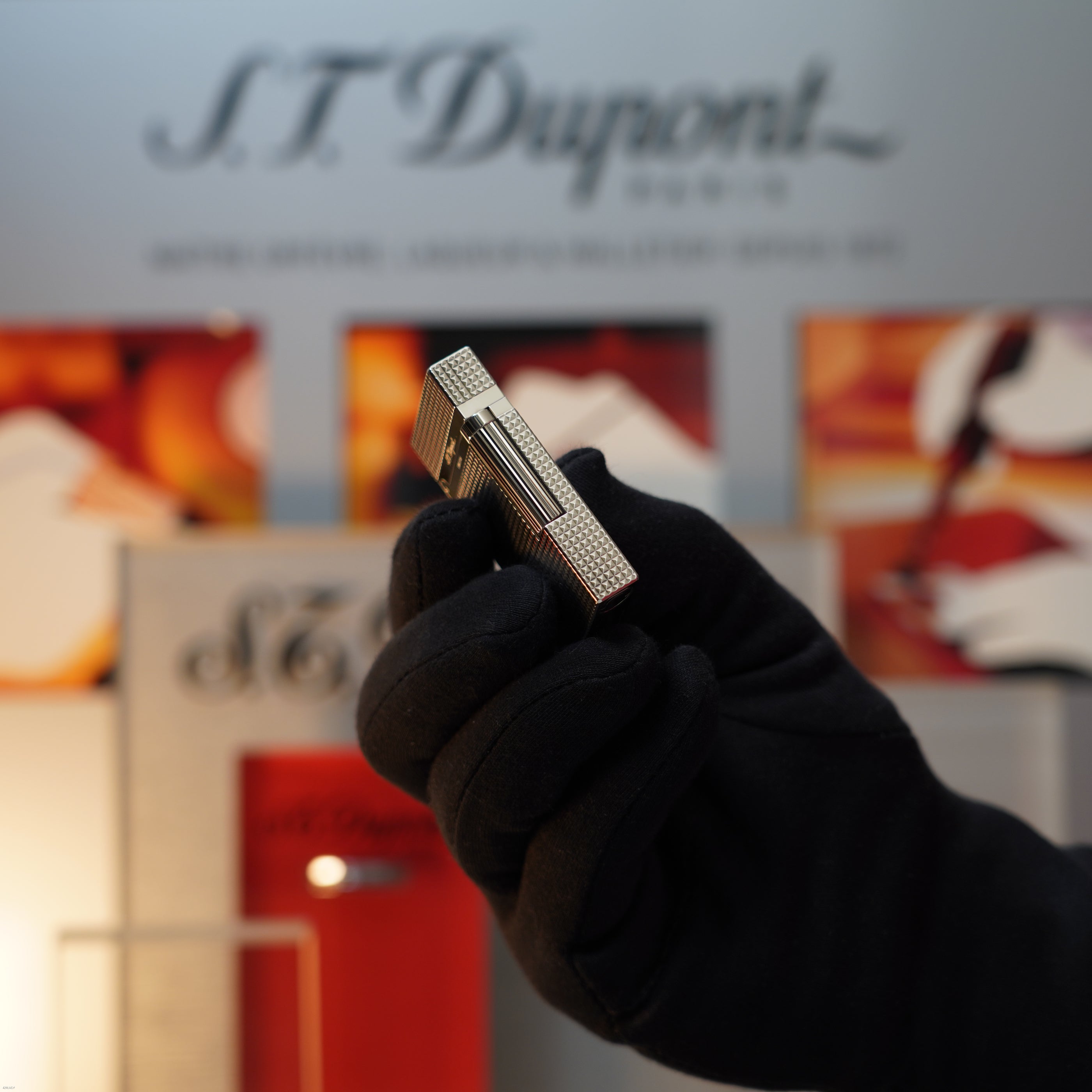 Vintage 1990 S.T. Dupont Monteparnasse Diamond Pattern Heavy Platinum Large Ligne 2 Lighter Clink Sound
