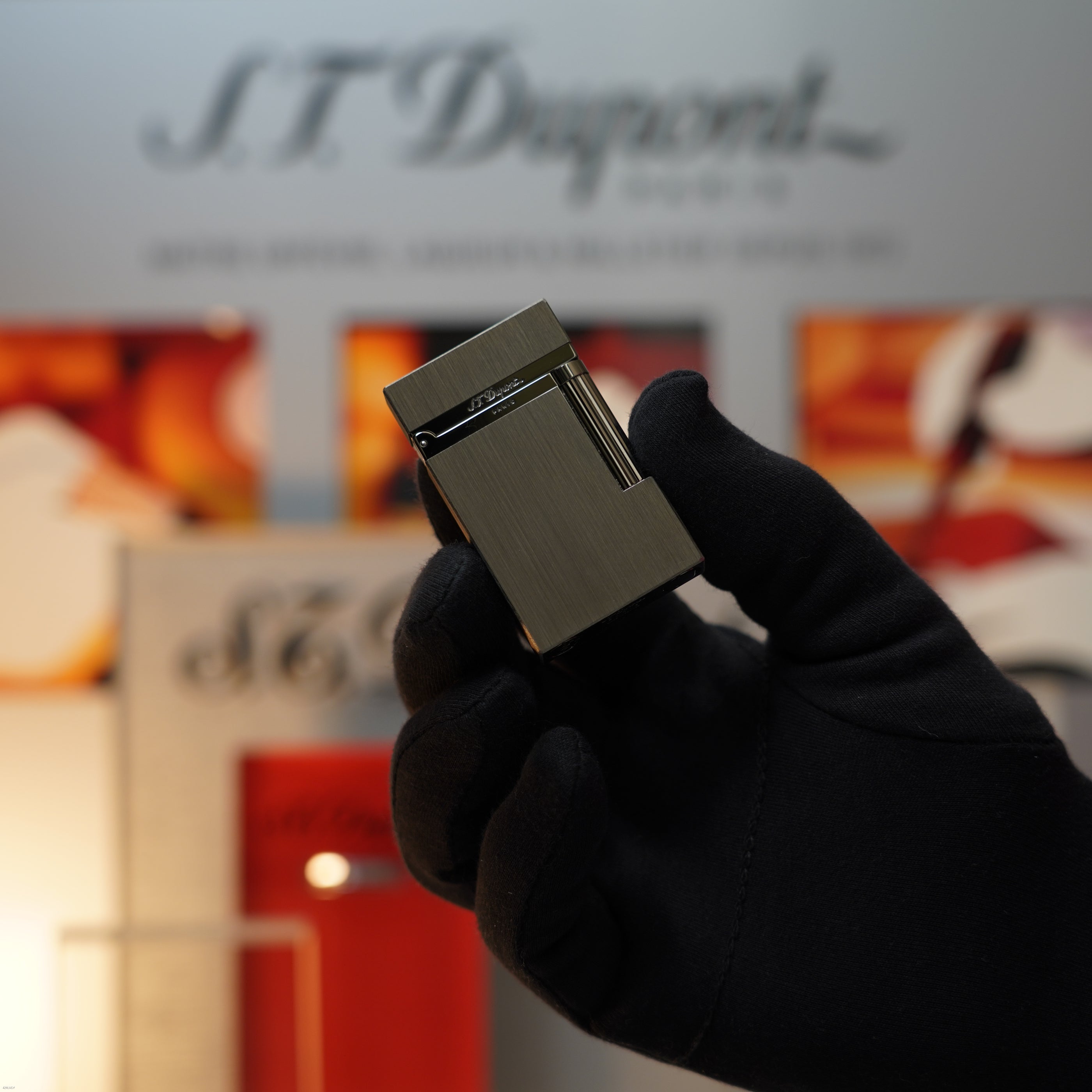 Vintage 1999 S.T. Dupont Montparnasse Rare Gunmetal Finish Brushed Pattern Large Ligne 2 Lighter Clink Sound
