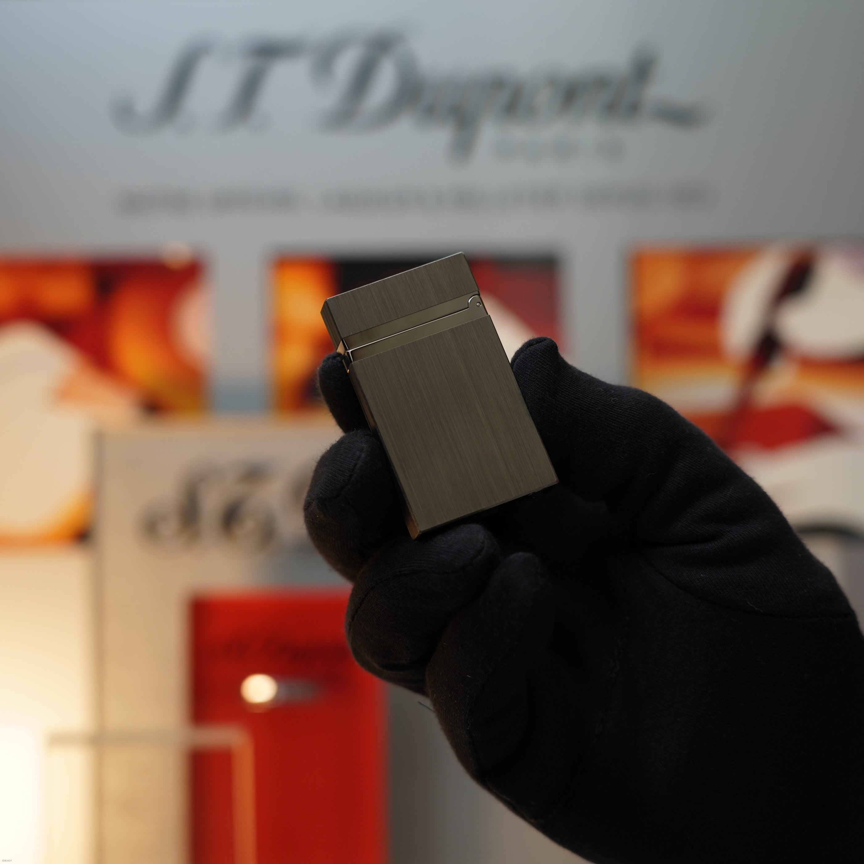 Vintage 1999 S.T. Dupont Montparnasse Rare Gunmetal Finish Brushed Pattern Large Ligne 2 Lighter Clink Sound