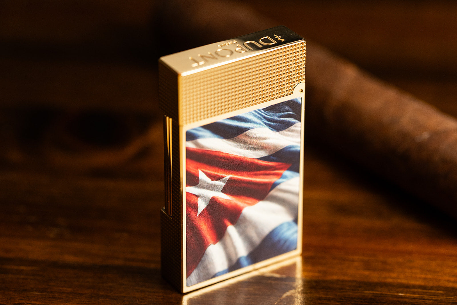 S.T. Dupont Line 2 Havana Dreams Tobacco Estate Gold Finish Lighter