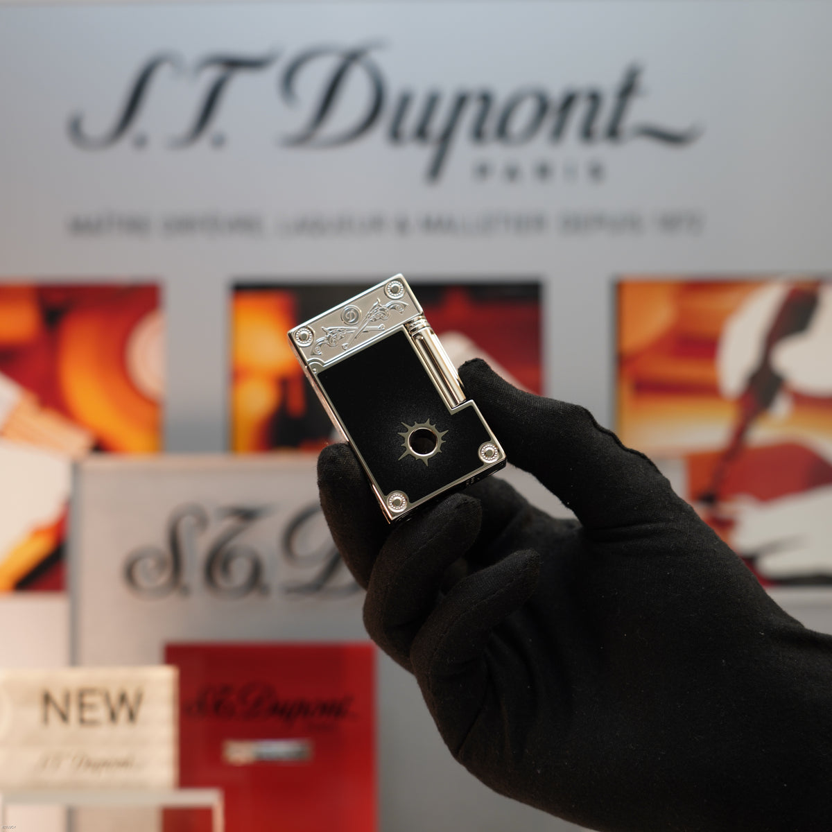 Vintage 2017 S.T. Dupont Ligne 2 Large “Conquest of the Wild West” Limited Edition Platinum & Black Chinese Lacquer Lighter – Full Set