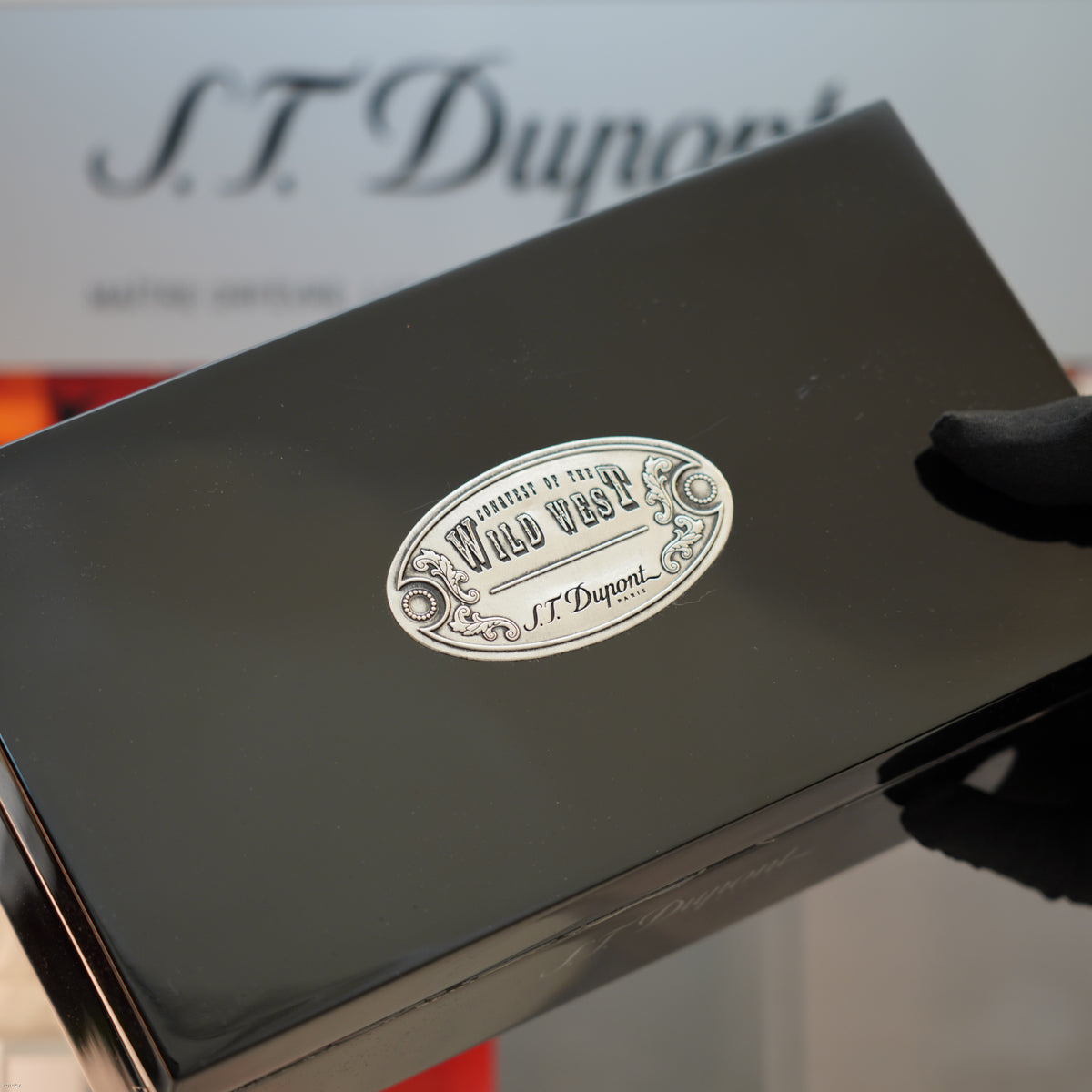 Vintage 2017 S.T. Dupont Ligne 2 Large “Conquest of the Wild West” Limited Edition Platinum & Black Chinese Lacquer Lighter – Full Set