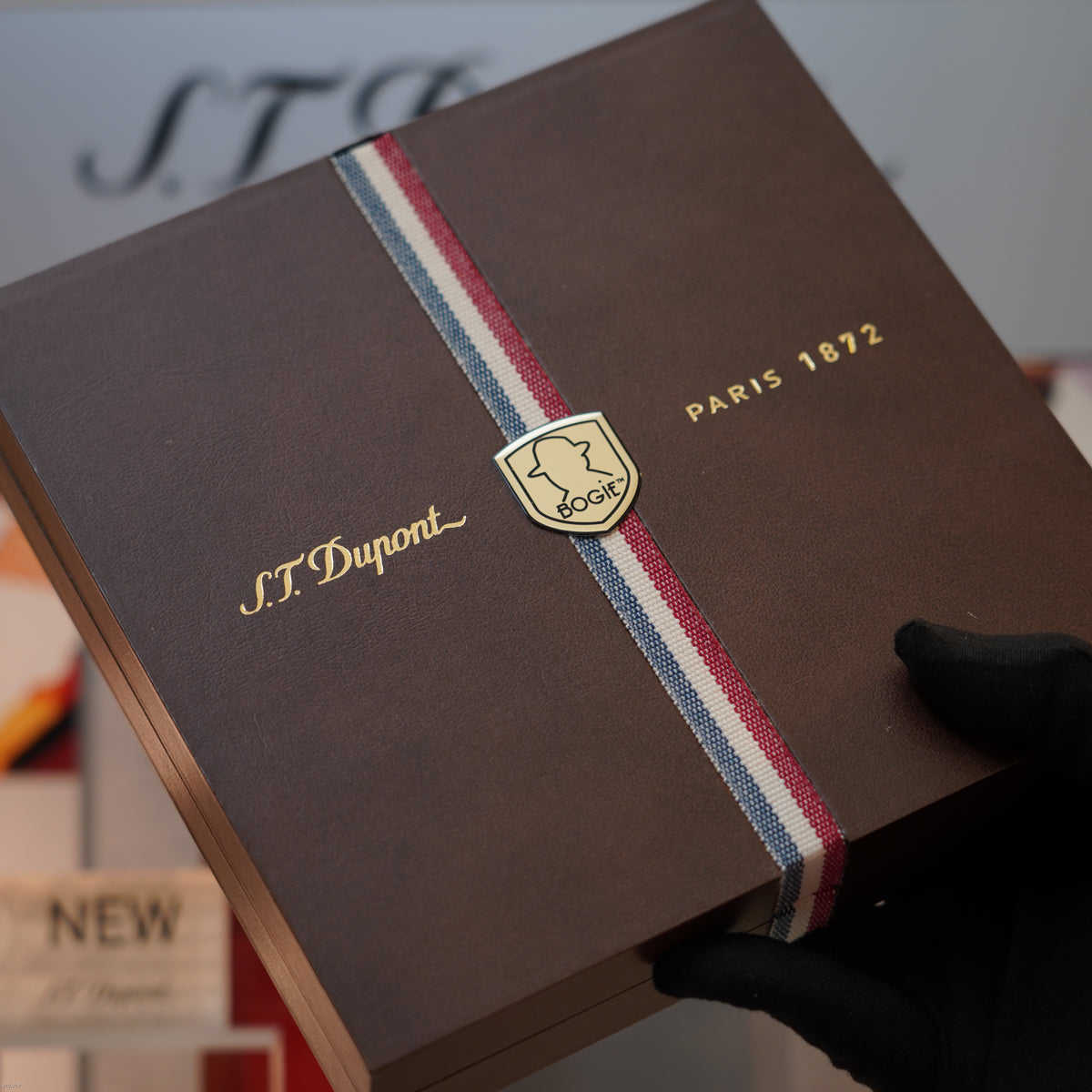 Vintage 2016 S.T. Dupont Humphrey Bogart Limited Edition Ligne 2 Large Gold Lighter & Fountain Pen Set – Mint Full Set