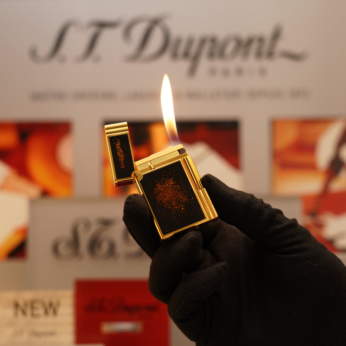 Vintage January 1994 S.T. Dupont Gatsby Ligne 2 Black Lacquer Gold Powder 24K Gold Finish Lighter – Mint Full Set