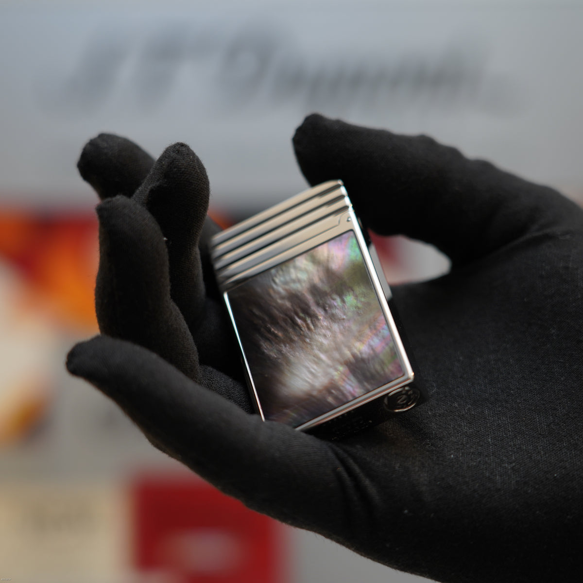 Vintage 1999 S.T. Dupont Limited Edition Mother-of-Pearl Heavy Platinum Ligne 2 Large Lighter – Full Set
