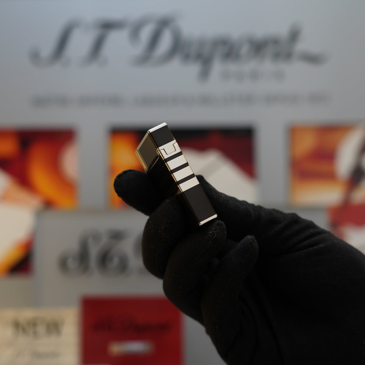 Vintage 1990 S.T. Dupont Gatsby Ligne 2 Medium Platinum Finish Black Chinese Lacquer Lighter – Full Set
