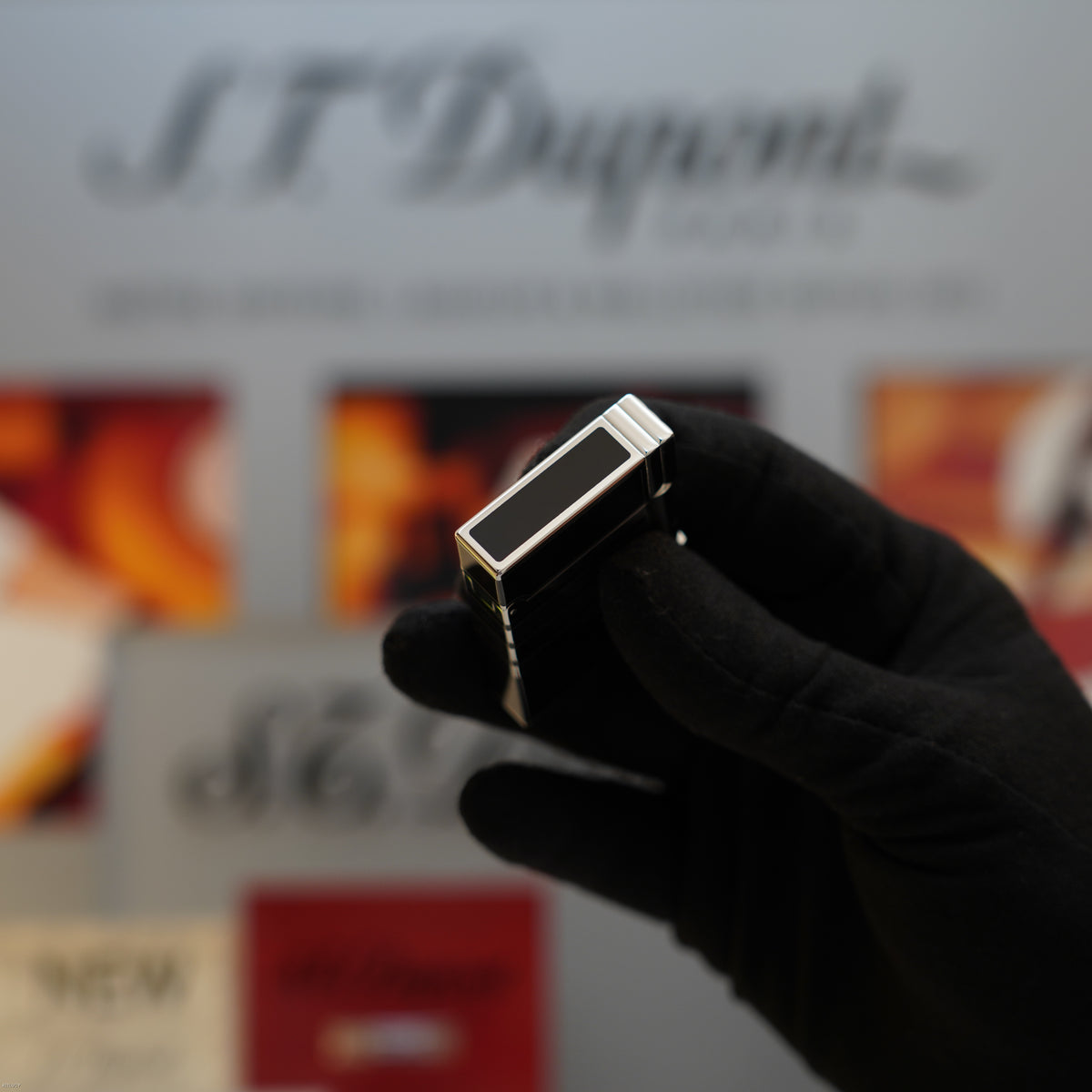 Vintage 1990 S.T. Dupont Gatsby Ligne 2 Medium Platinum Finish Black Chinese Lacquer Lighter – Full Set