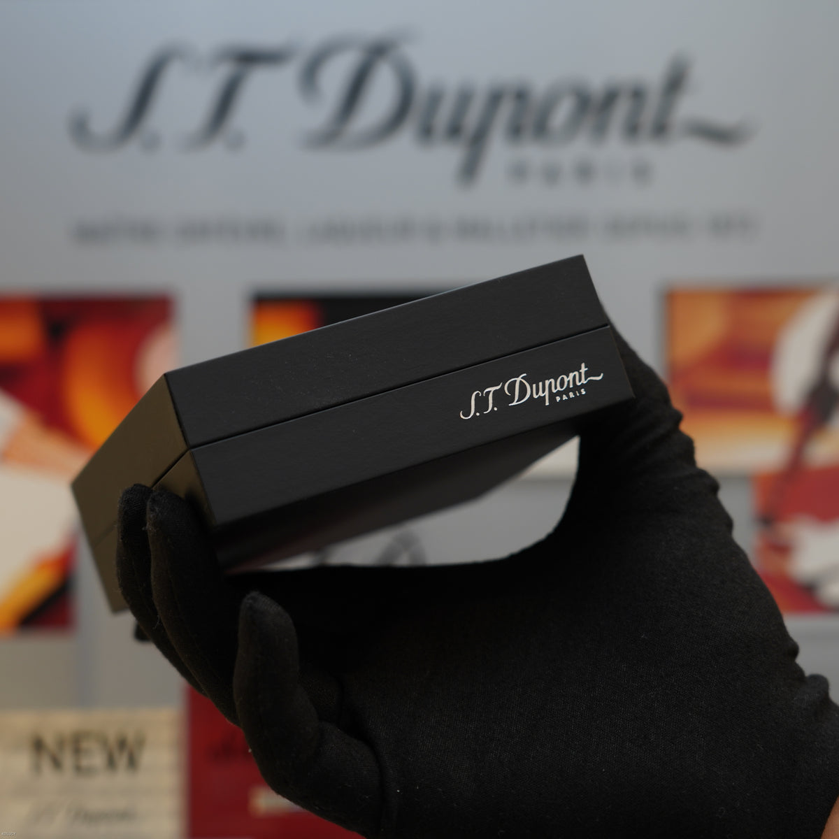 Vintage 1990 S.T. Dupont Gatsby Ligne 2 Medium Platinum Finish Black Chinese Lacquer Lighter – Full Set