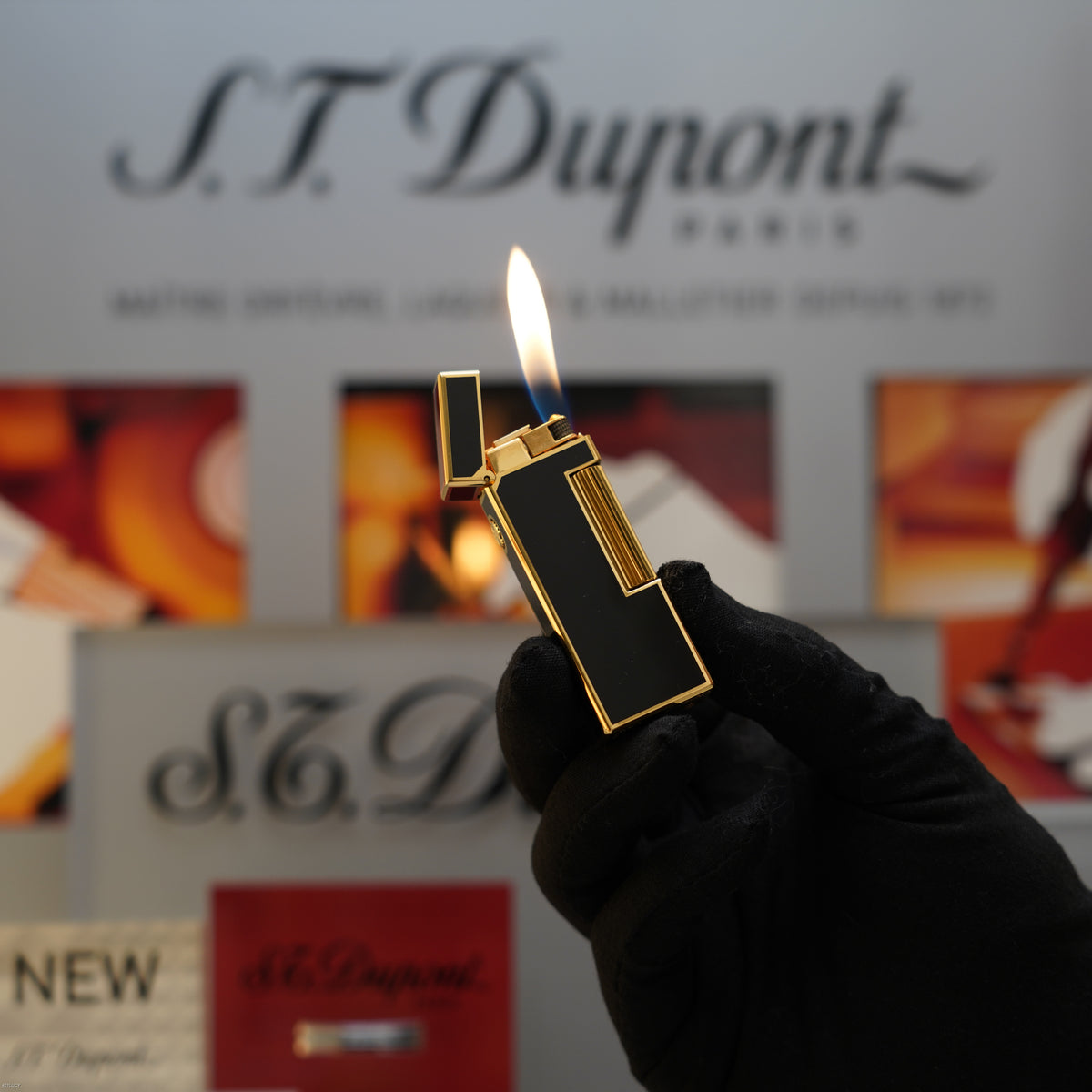 Vintage December 1979 Dunhill Rollagas Heavy Gold Finish Black Natural Lacquer Lighter – Excellent Full Set