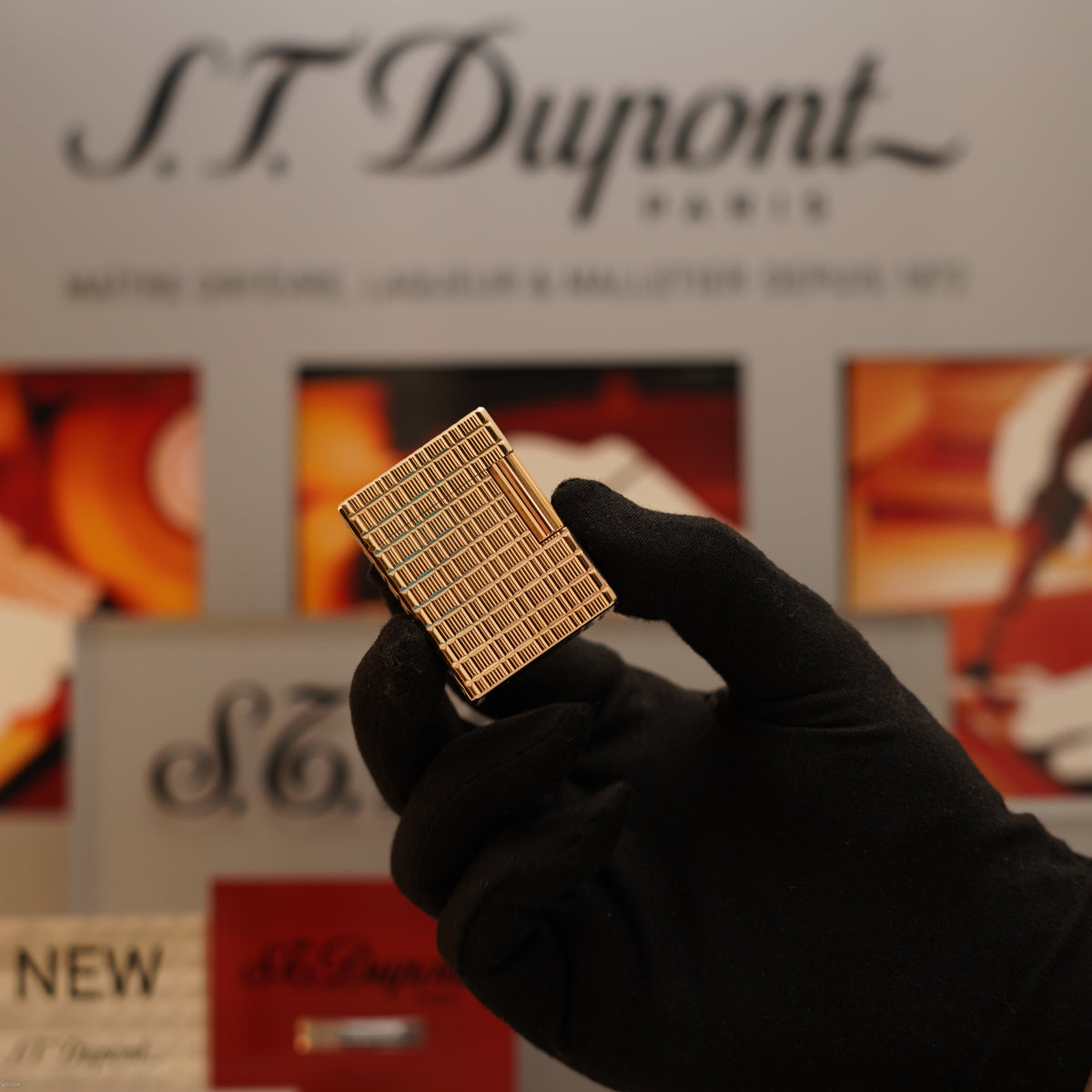 Vintage Late 1980s S.T. Dupont Ligne 1 Small 20 Micron Gold Plated Lighter – Very Good Full Set