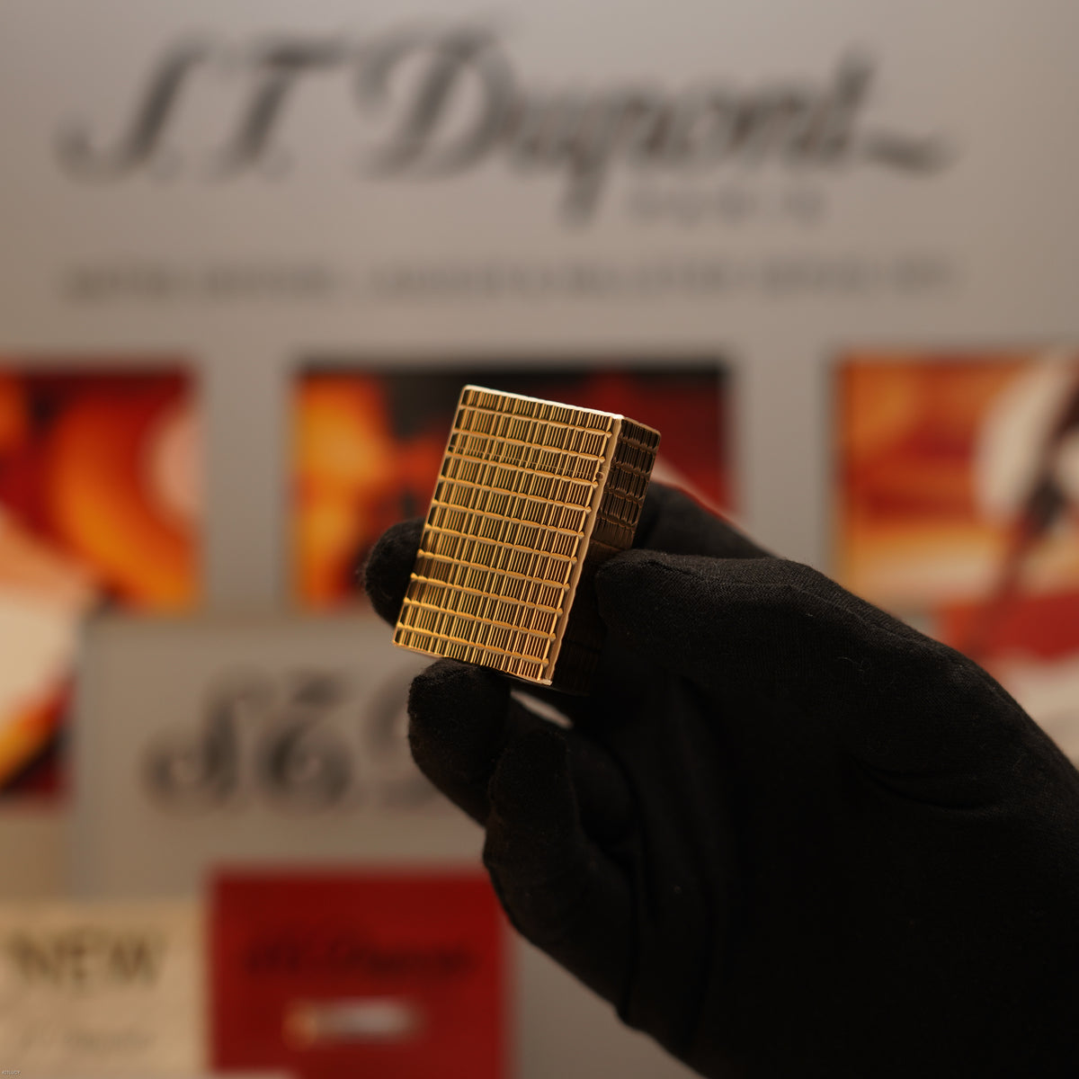 Vintage Late 1980s S.T. Dupont Ligne 1 Small 20 Micron Gold Plated Lighter – Very Good Full Set