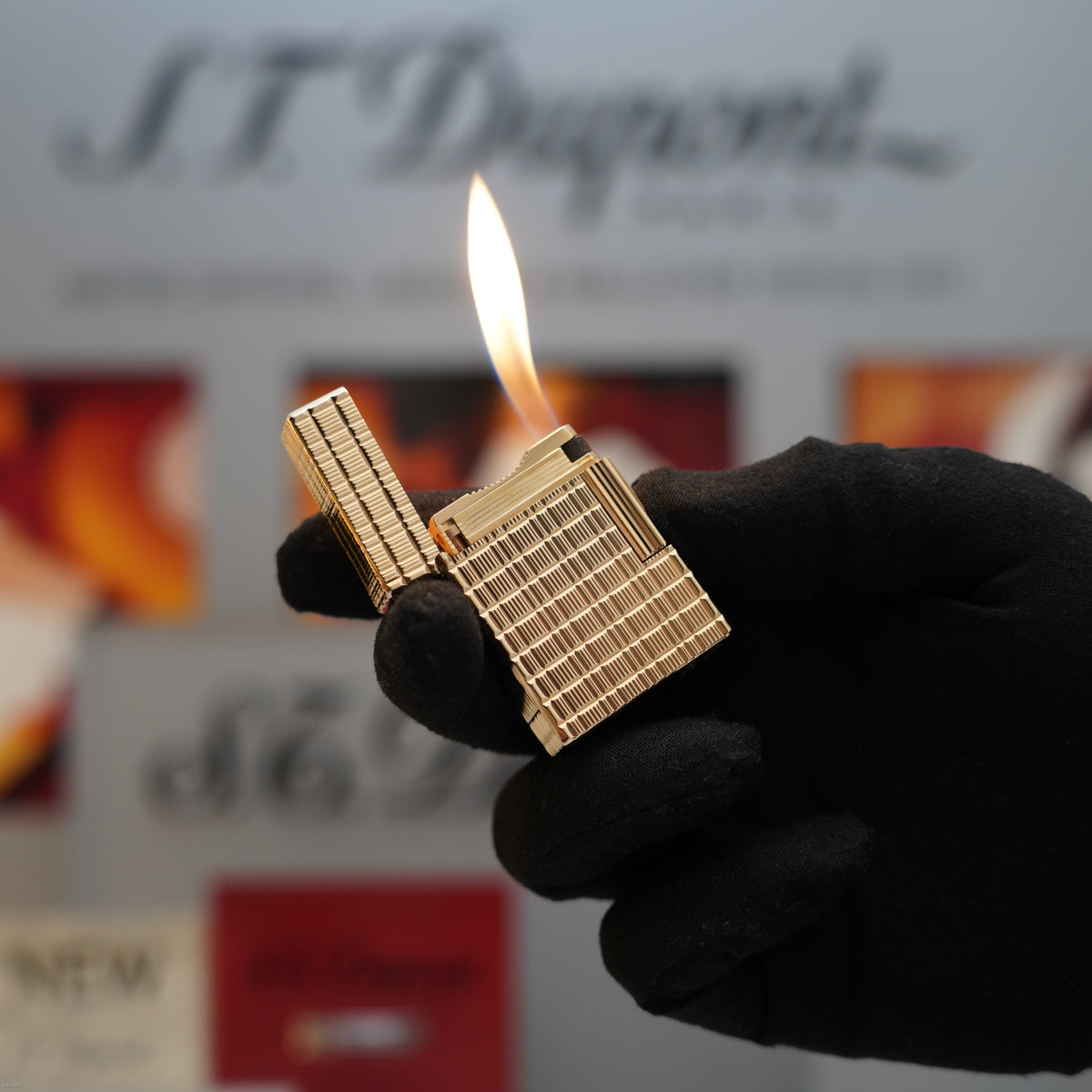 Vintage Late 1980s S.T. Dupont Ligne 1 Small 20 Micron Gold Plated Lighter – Very Good Full Set