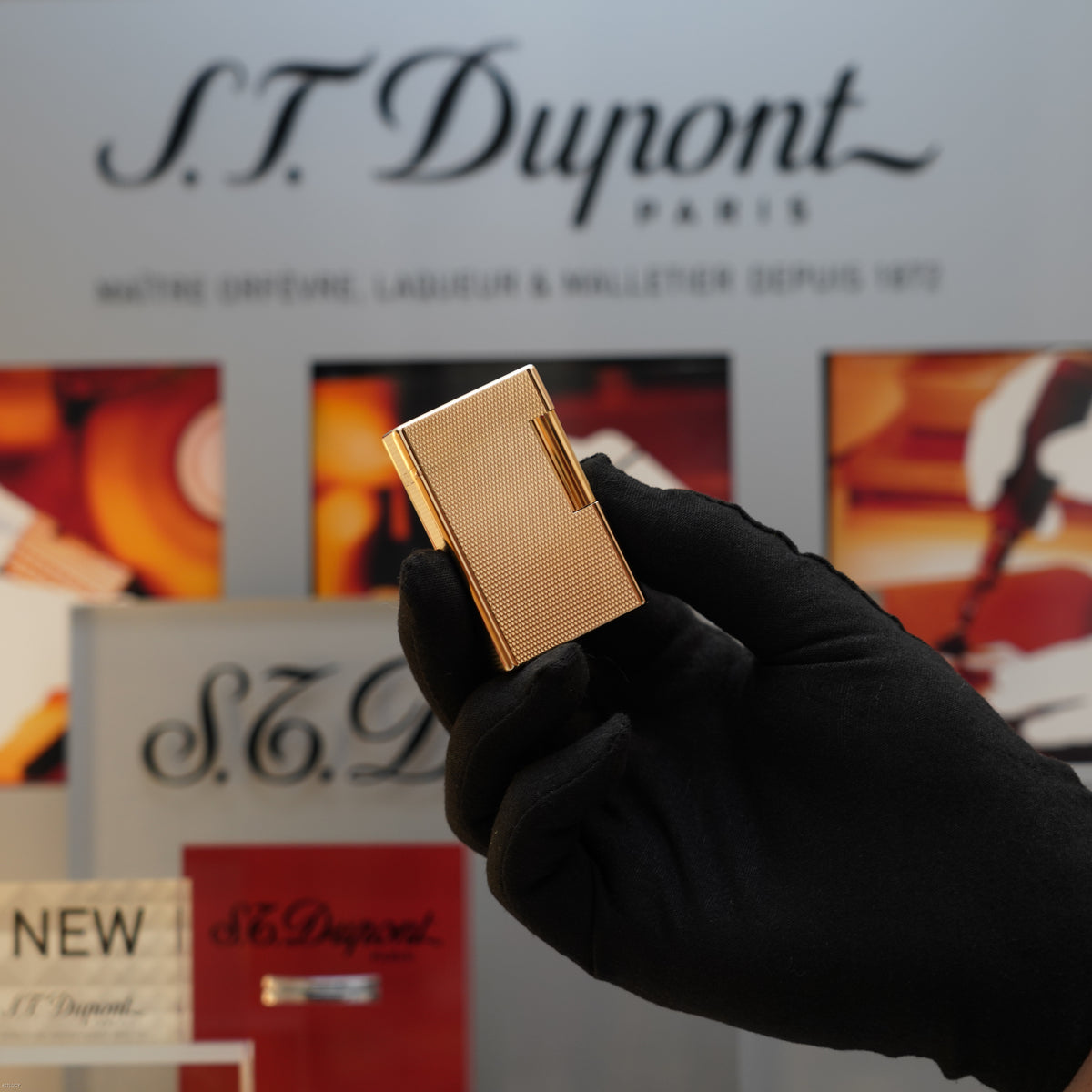 Vintage 1980 S.T. Dupont Ligne 1 Large 18K Gold Finish Barley Pattern Lighter – Mint Full Set