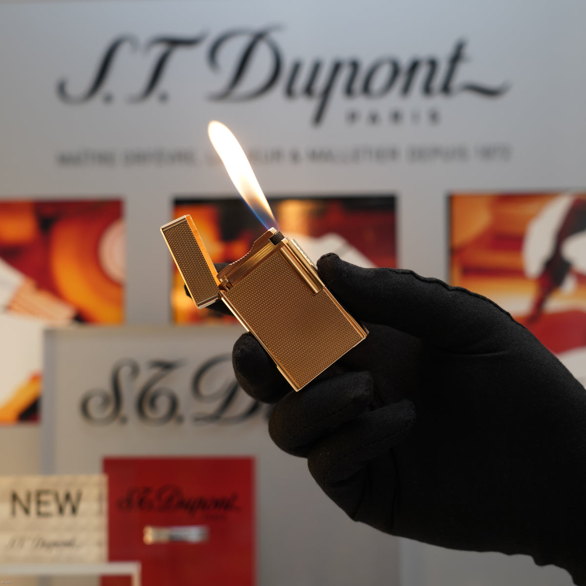 Vintage 1980 S.T. Dupont Ligne 1 Large 18K Gold Finish Barley Pattern Lighter – Mint Full Set