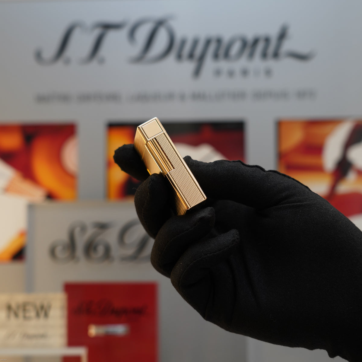 Vintage 1980 S.T. Dupont Ligne 1 Large 18K Gold Finish Barley Pattern Lighter – Mint Full Set