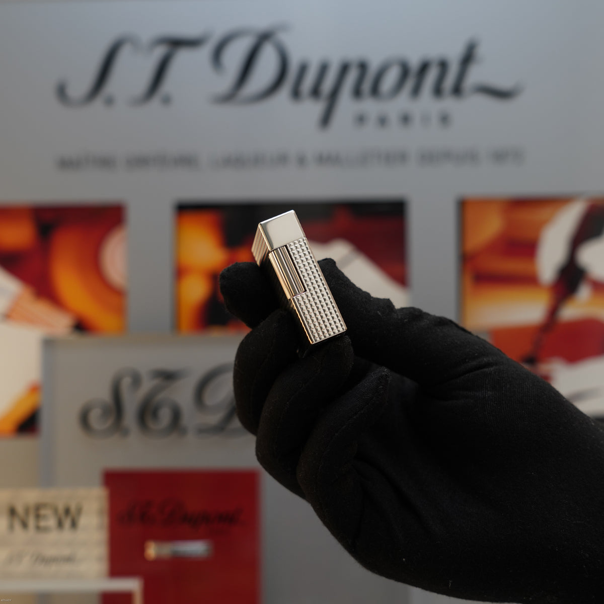Vintage Early 1990s S.T. Dupont Ligne 1 Small Diamond Head Silver Finish Lighter – Mint Full Set