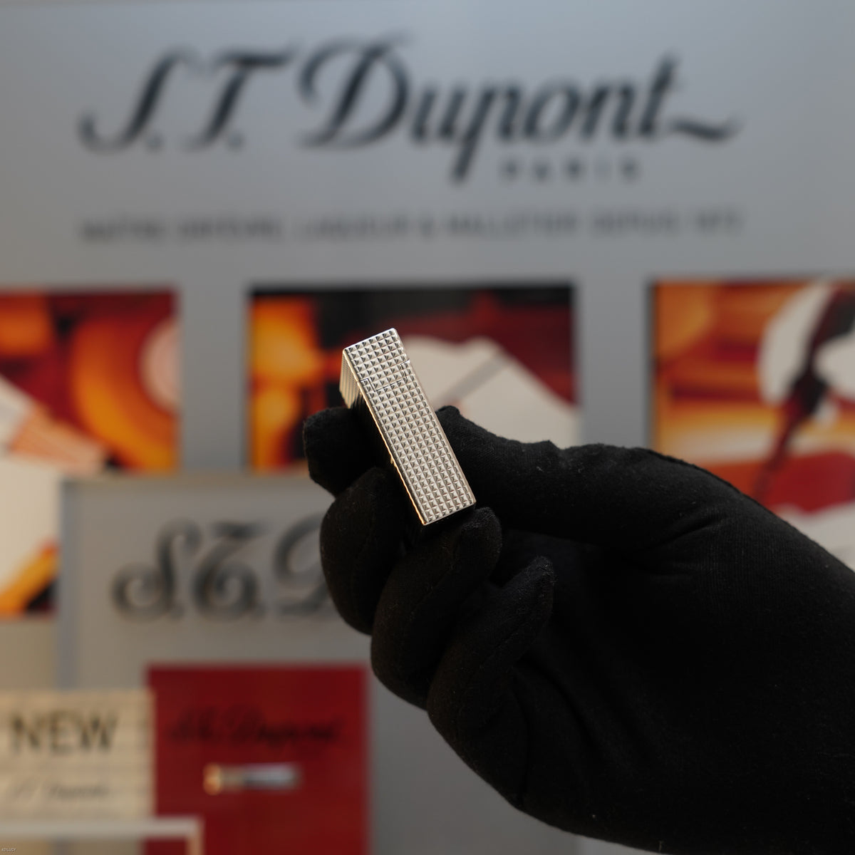 Vintage Early 1990s S.T. Dupont Ligne 1 Small Diamond Head Silver Finish Lighter – Mint Full Set