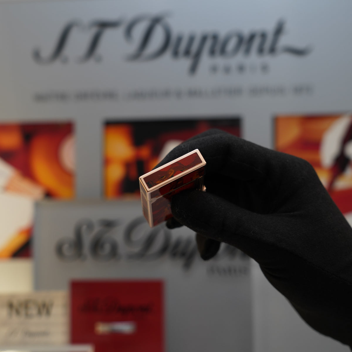 Vintage Early 1990s S.T. Dupont Ligne 2 Medium Rose Gold Finish Picasso Chinese Lacquer Lighter – Good Full Set