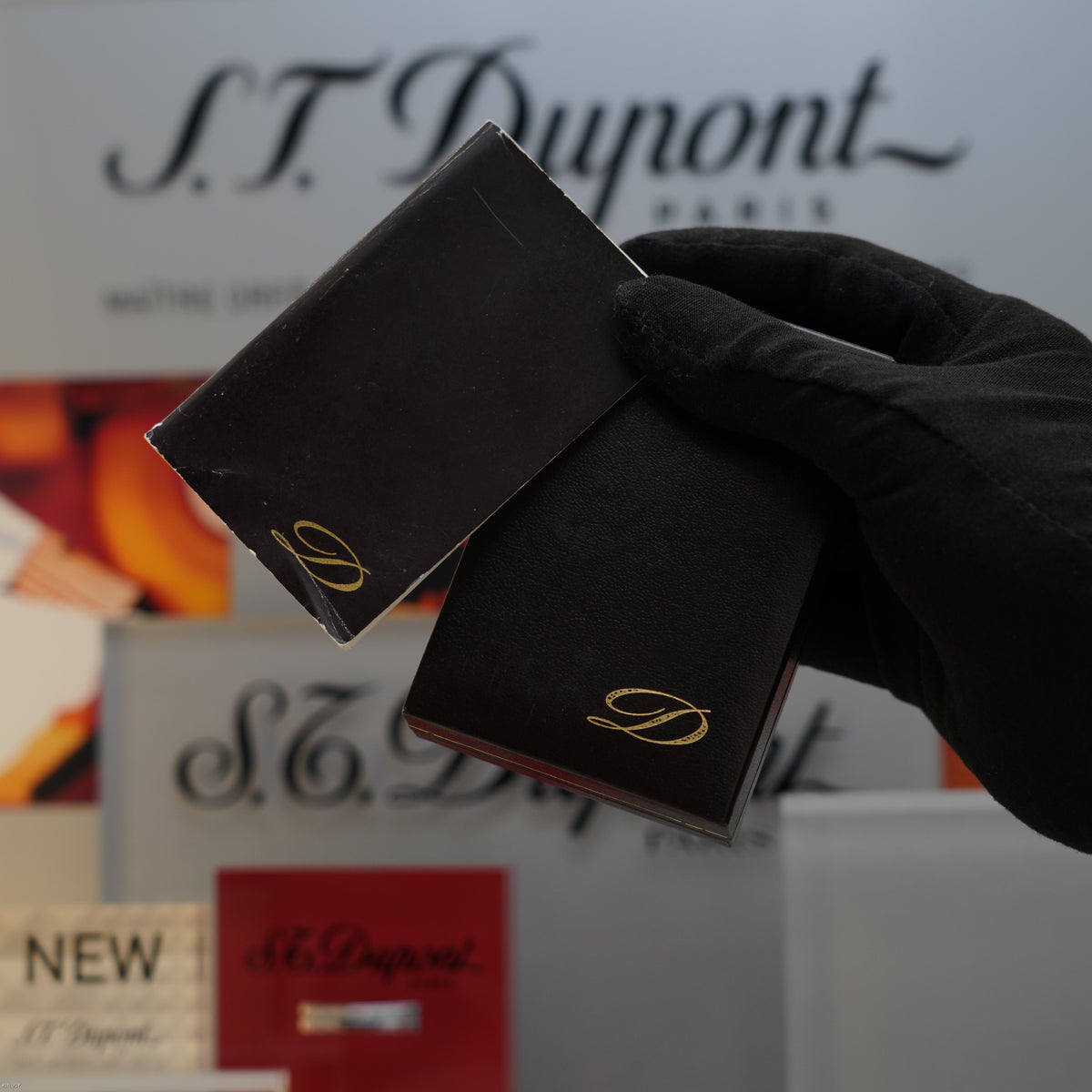 Vintage Early 1990s S.T. Dupont Ligne 2 Medium Rose Gold Finish Picasso Chinese Lacquer Lighter – Good Full Set
