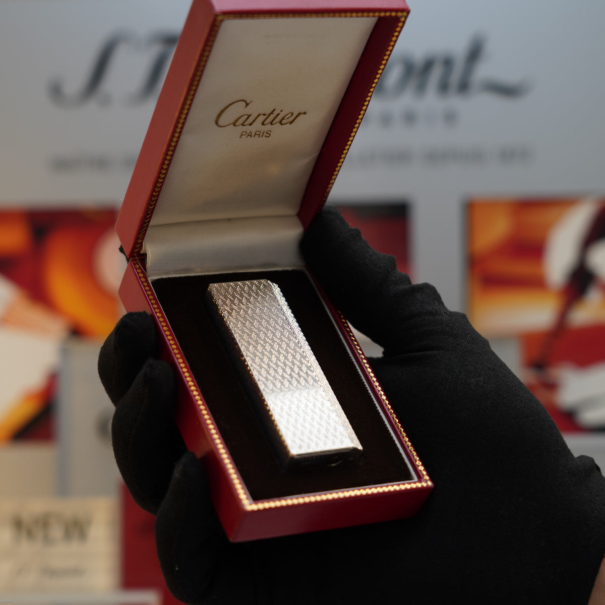 Vintage Early 1970s Cartier Les Must Pentagon 30 Micron Silver Finish Guilloché Pattern Lighter – Good Full Set