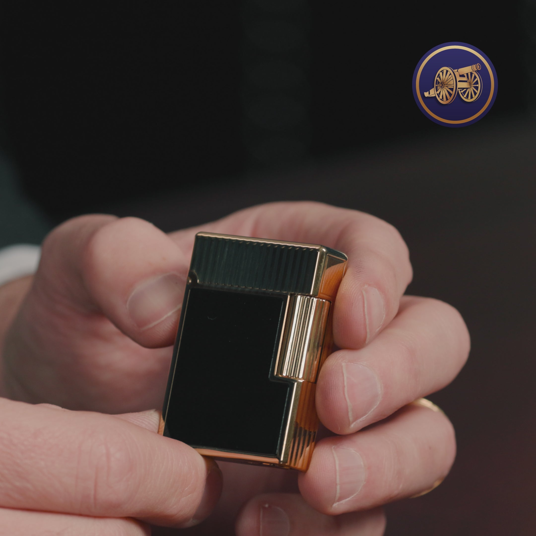 S.T. Dupont Line 1 Vertical Lines Black & Gold Lighter