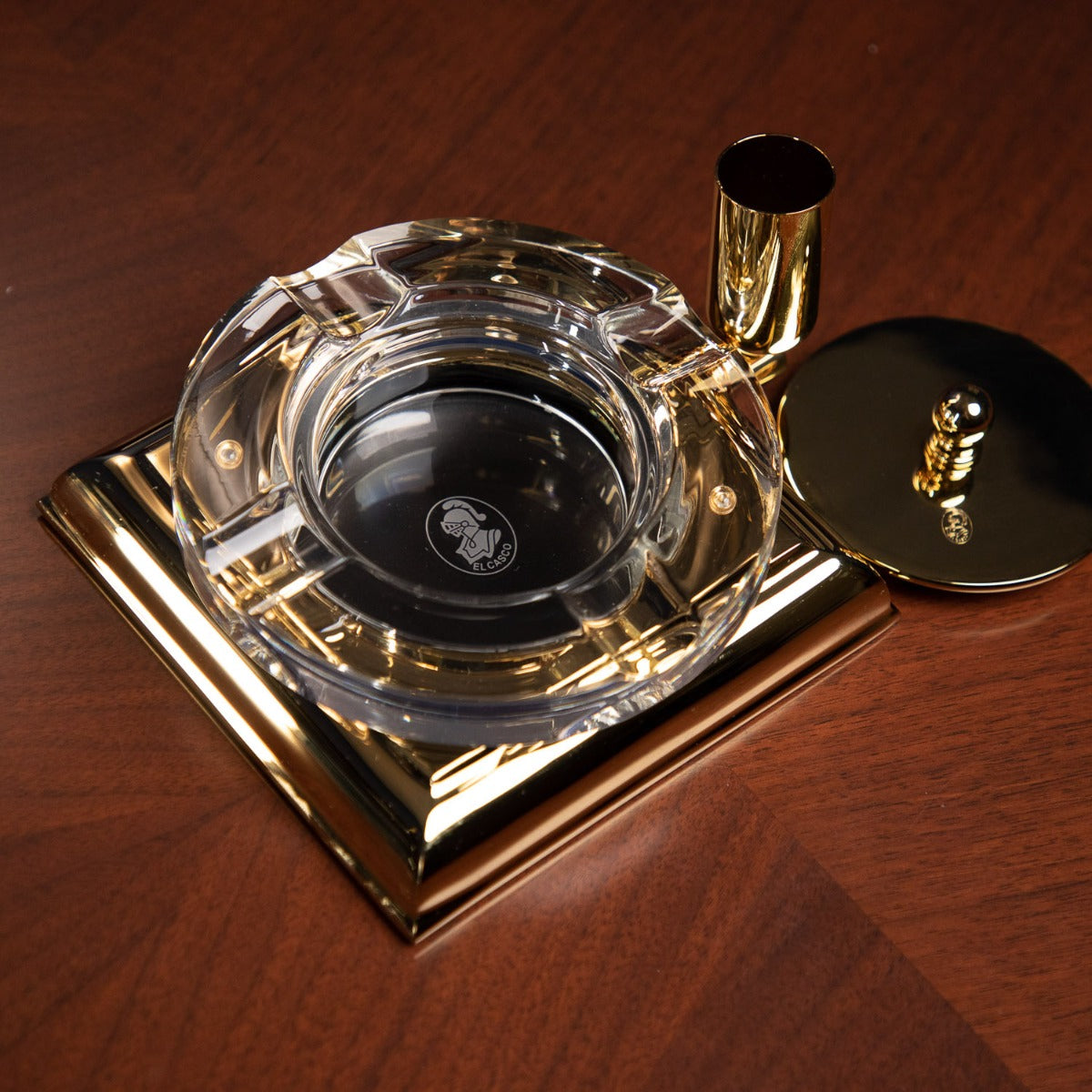 An El Casco Executive Cigar Ash Tray (Gold).